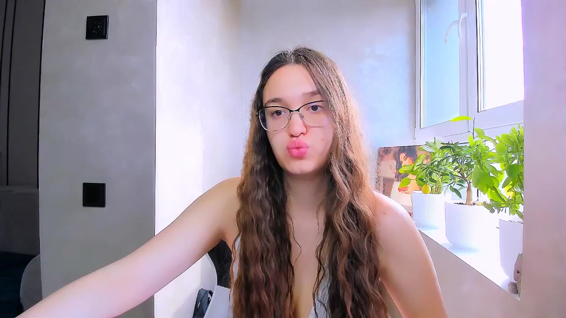 Gallery image thumbnail from StarlitAffair's myfreecams stream on, 04/29/2026, 12:16 image 19 of 20