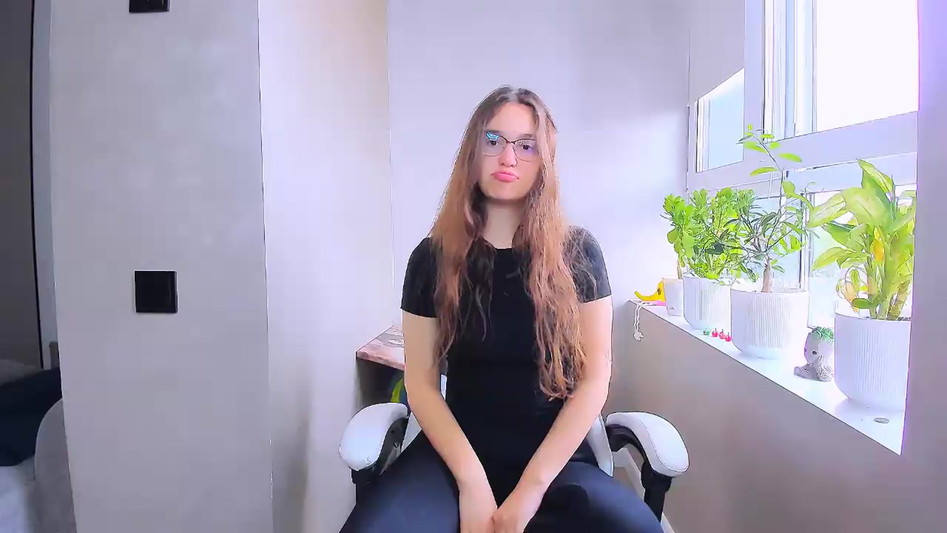 Gallery image thumbnail from StarlitAffair's myfreecams stream on, 06/02/2026, 06:32 image 7 of 20