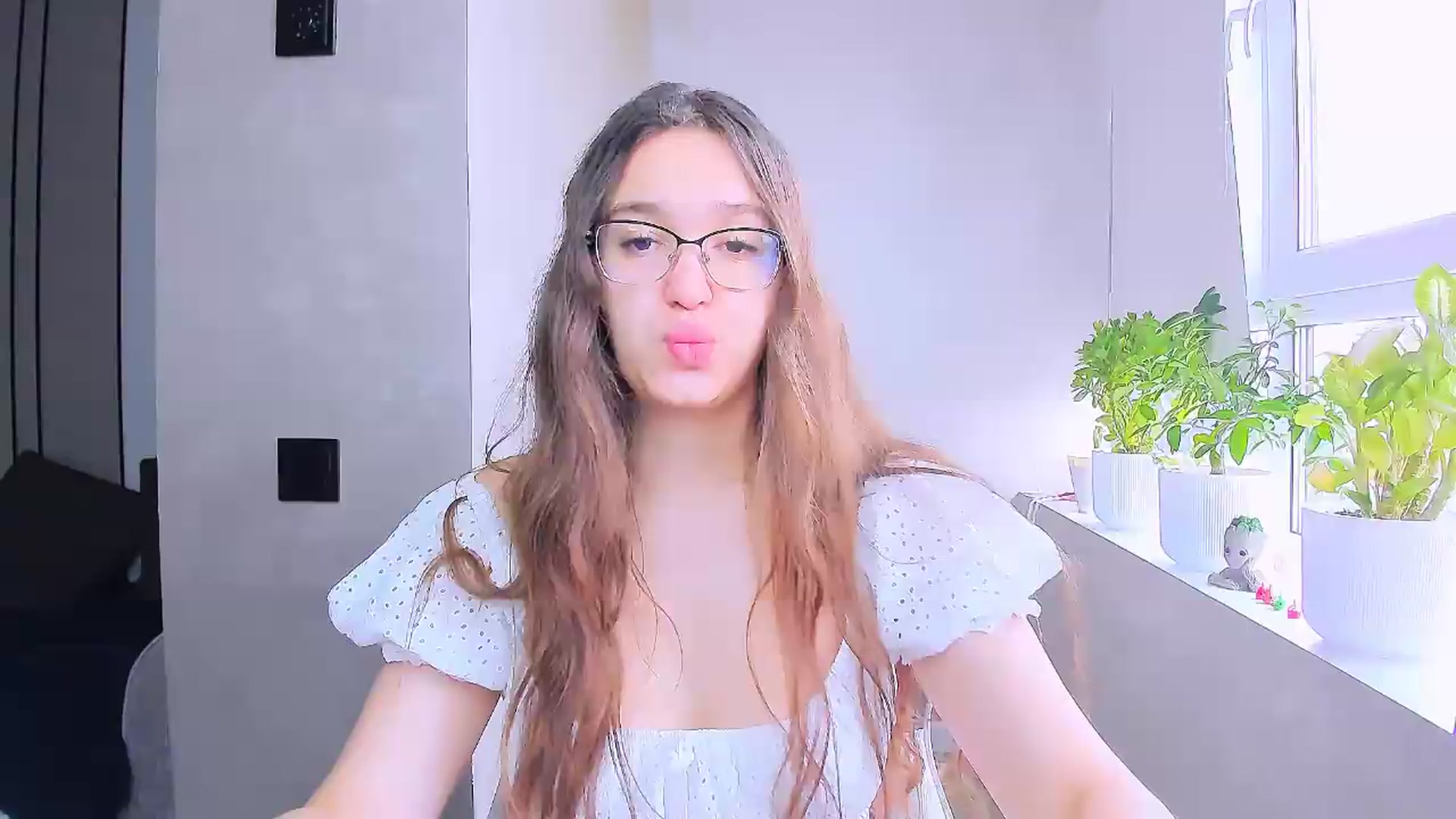 Gallery image thumbnail from StarlitAffair's myfreecams stream on, 06/22/2026, 07:28 image 16 of 20