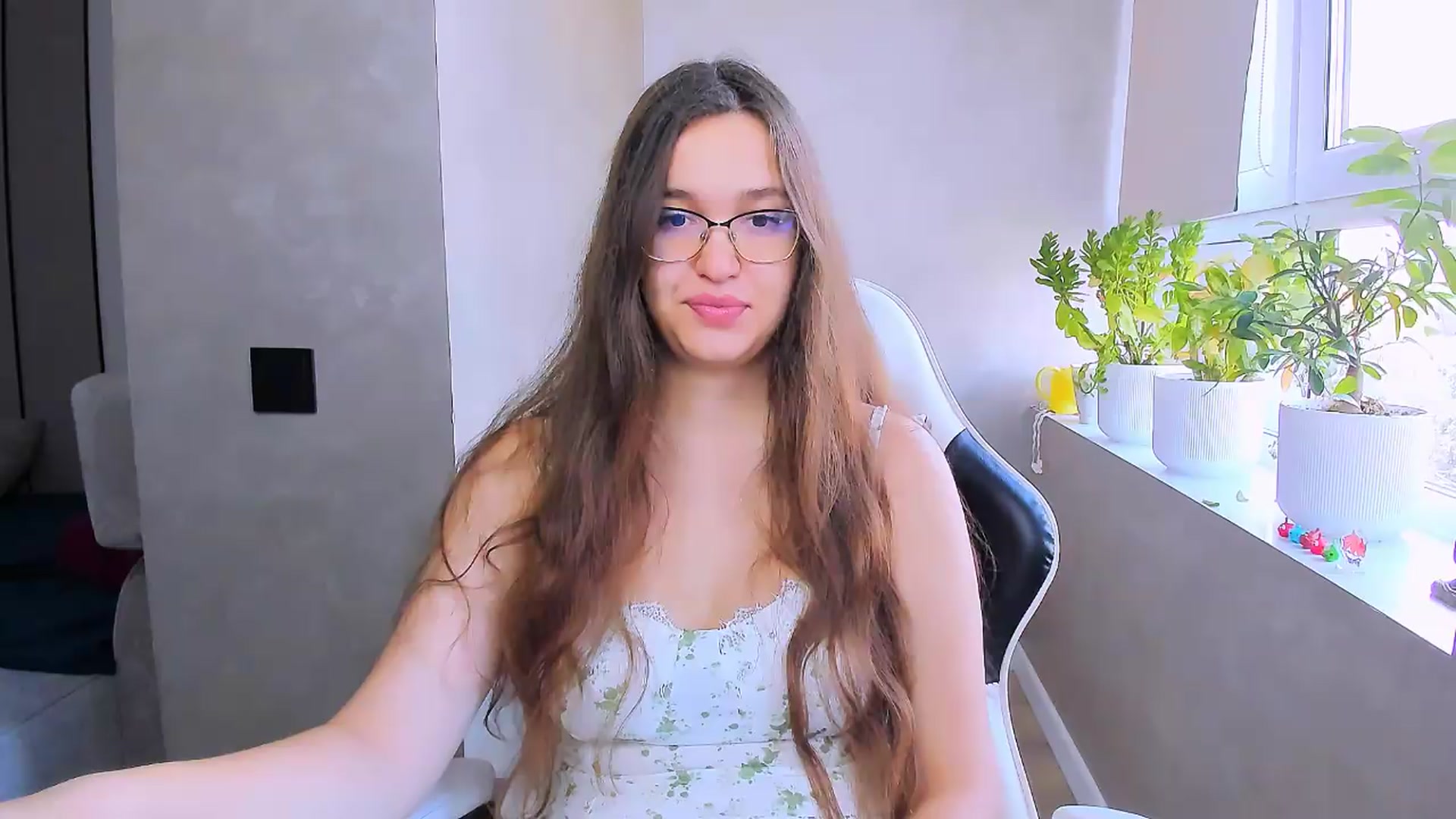 Gallery image thumbnail from StarlitAffair's myfreecams stream on, 07/17/2026, 09:01 image 10 of 20