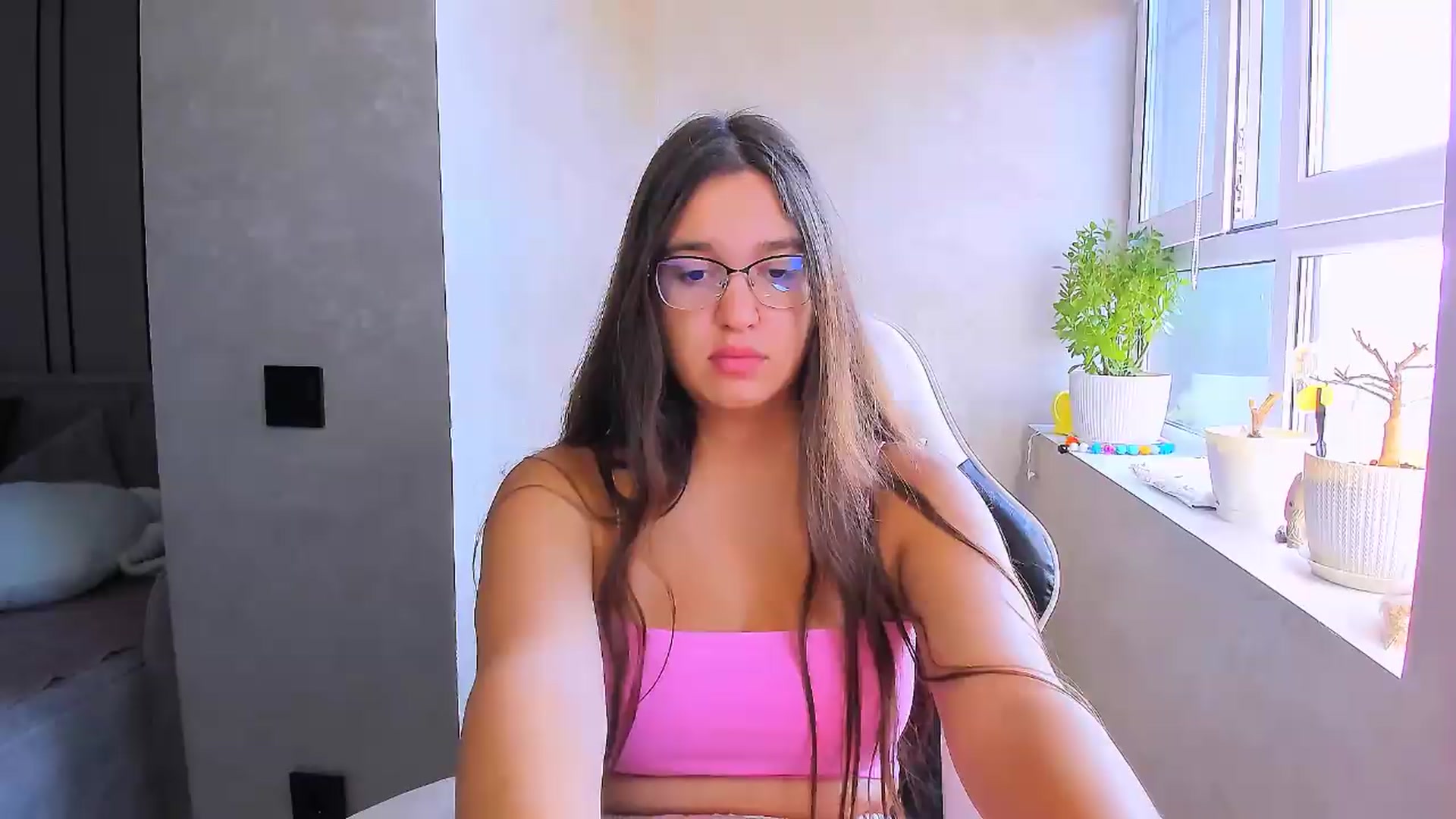 Gallery image thumbnail from StarlitAffair's myfreecams stream on, 09/21/2026, 10:19 image 2 of 20