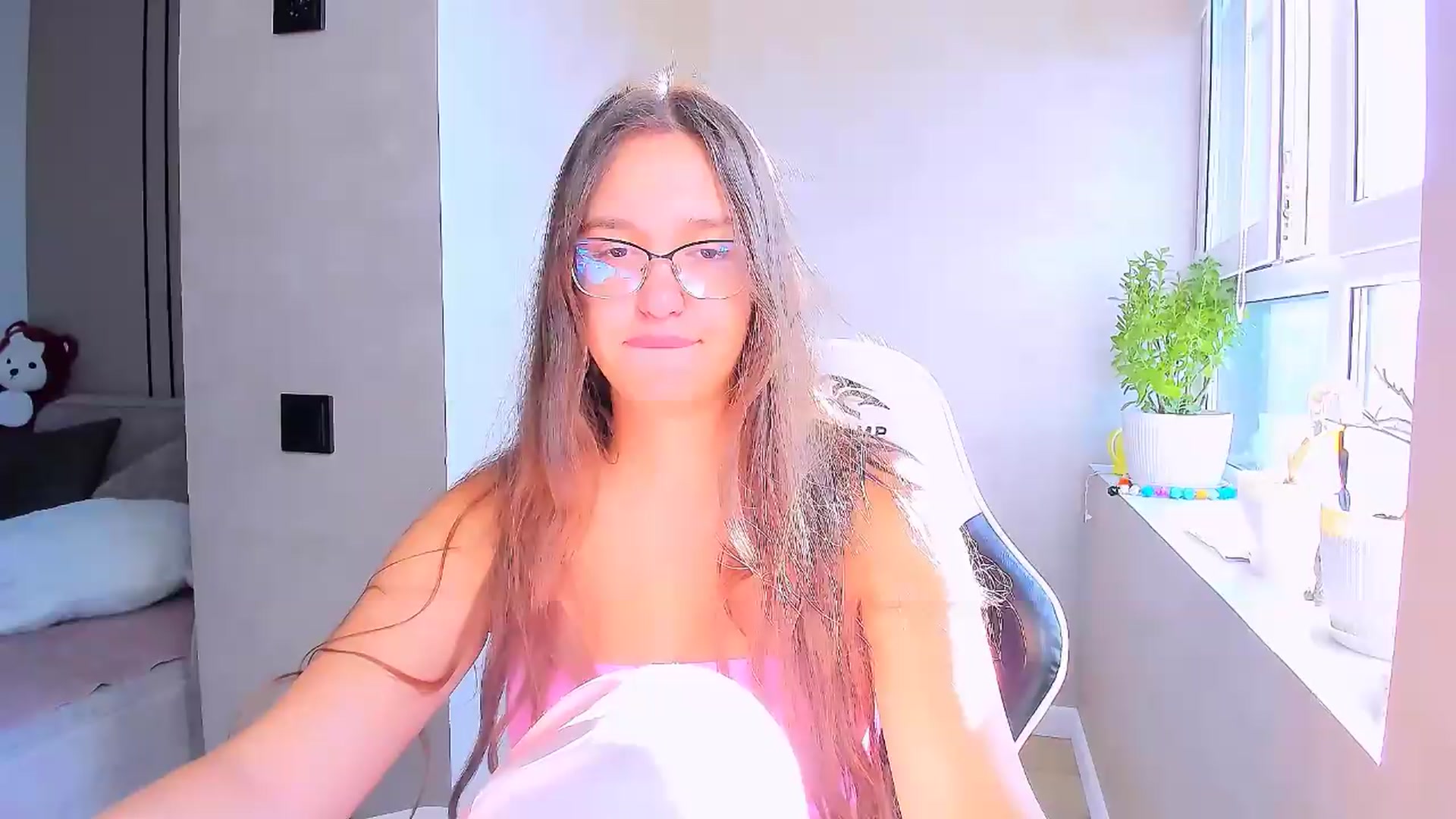 Gallery image thumbnail from StarlitAffair's myfreecams stream on, 09/21/2026, 11:09 image 16 of 20