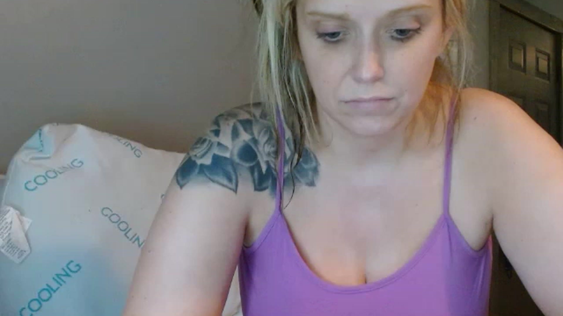 Gallery image thumbnail from StarrFoxxxx's myfreecams stream on, 06/25/2023, 16:55 image 9 of 20
