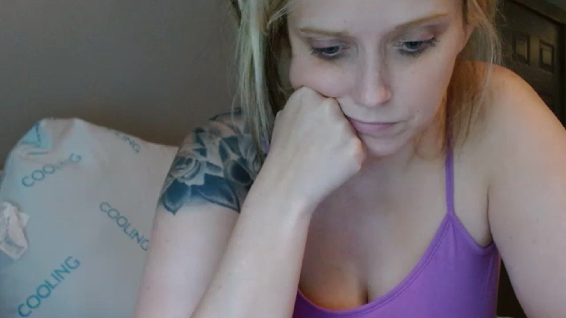Gallery image thumbnail from StarrFoxxxx's myfreecams stream on, 06/25/2023, 16:55 image 11 of 20