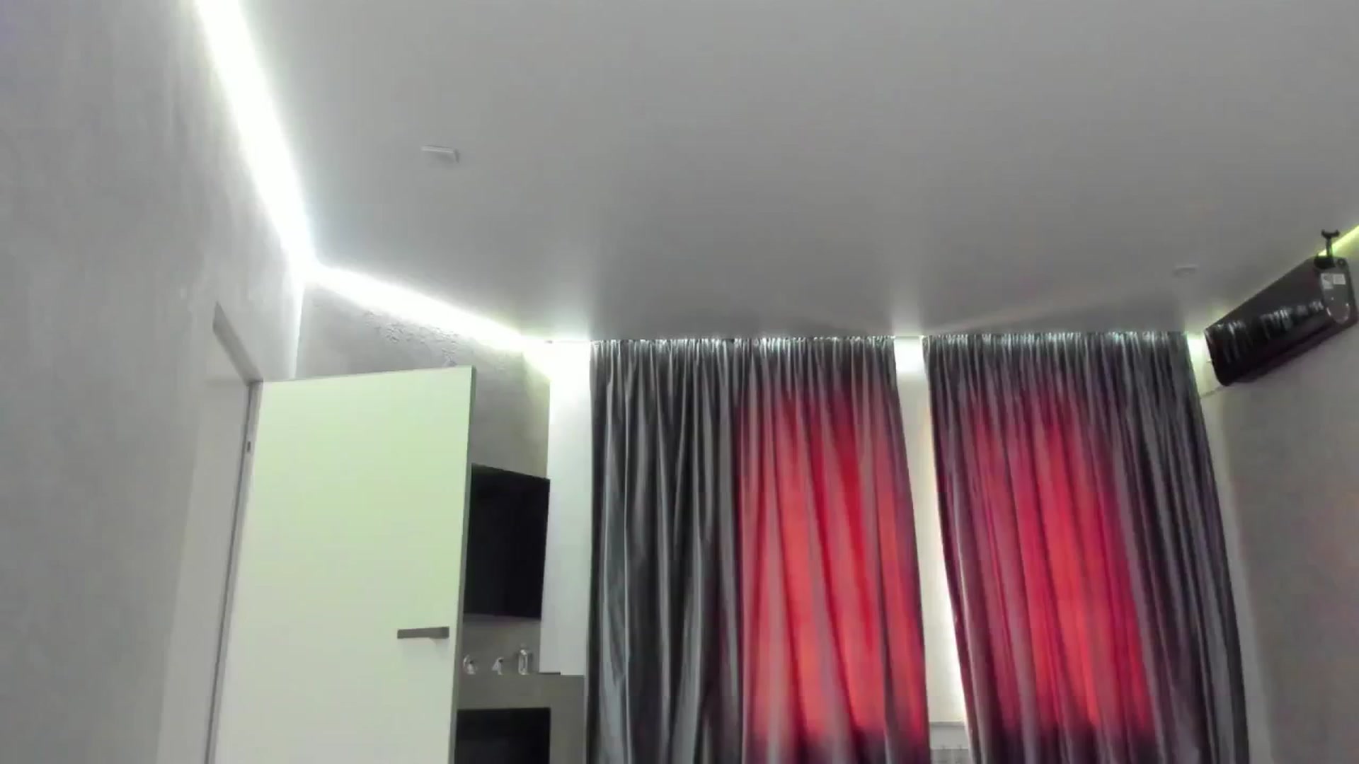 Gallery image thumbnail from StartWithK's myfreecams stream on, 02/04/2025, 11:01 image 1 of 20