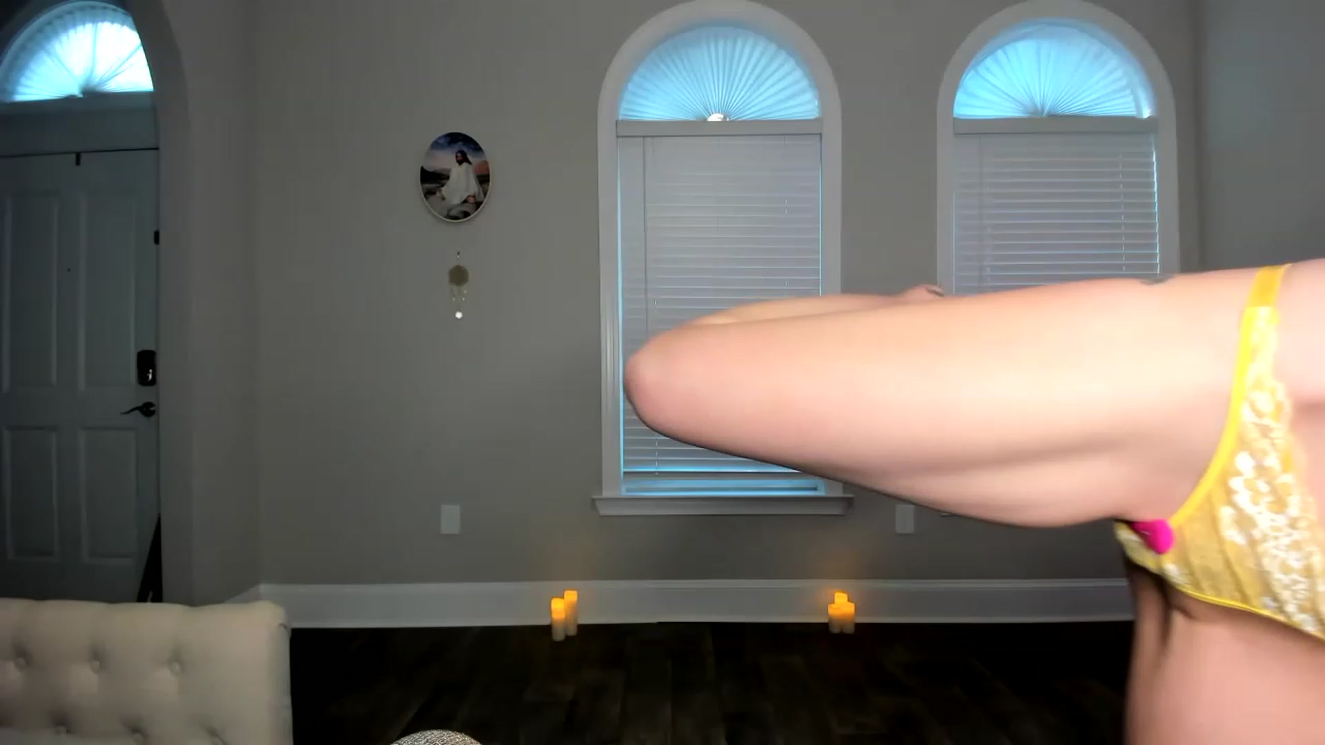 Gallery image thumbnail from Starvedartist's myfreecams stream on, 04/12/2023, 24:03 image 8 of 20