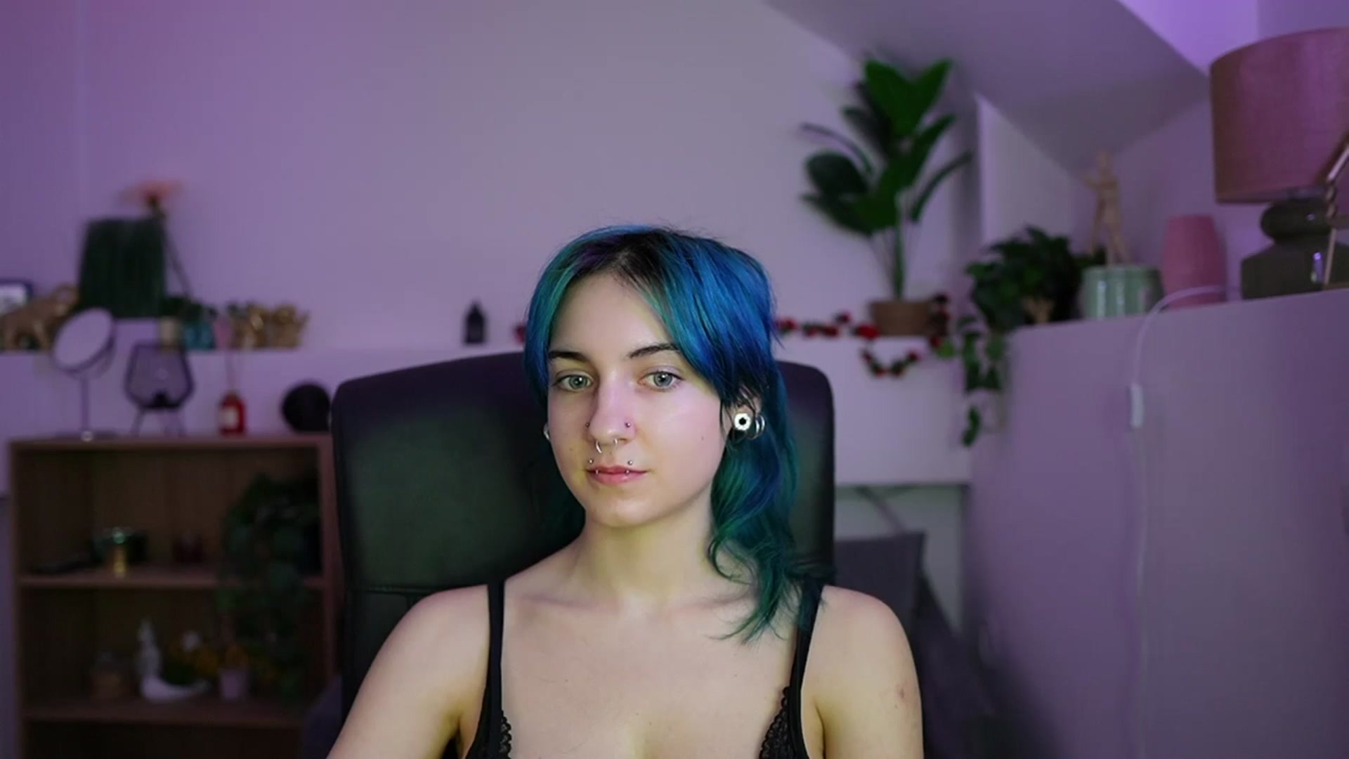 Gallery image thumbnail from Stasha_Baby's myfreecams stream on, 03/25/2026, 10:37 image 20 of 20