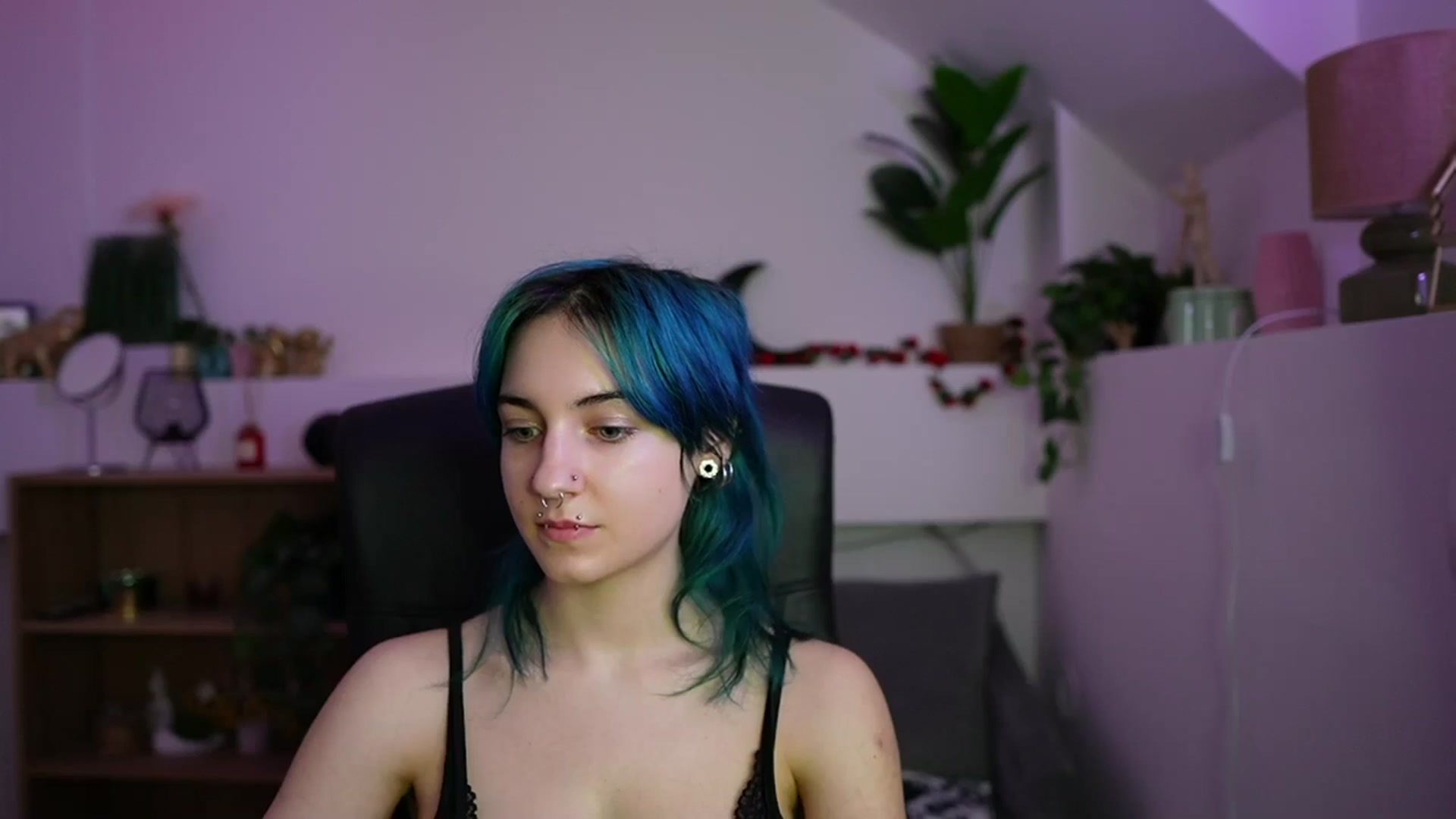 Gallery image thumbnail from Stasha_Baby's myfreecams stream on, 03/25/2026, 10:37 image 16 of 20