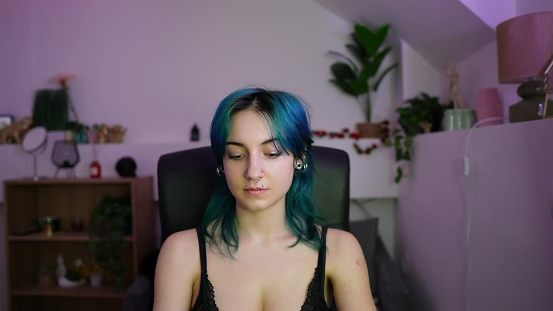 Gallery image thumbnail from Stasha_Baby's myfreecams stream on, 03/25/2026, 13:34 image 9 of 20