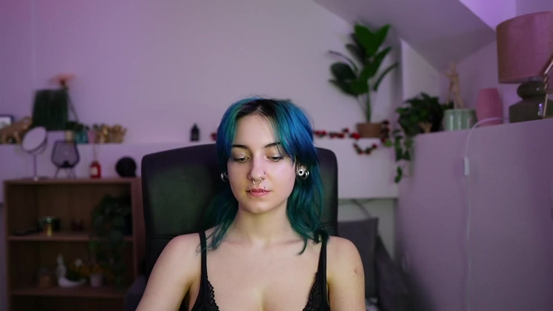 Gallery image thumbnail from Stasha_Baby's myfreecams stream on, 03/25/2026, 13:34 image 17 of 20