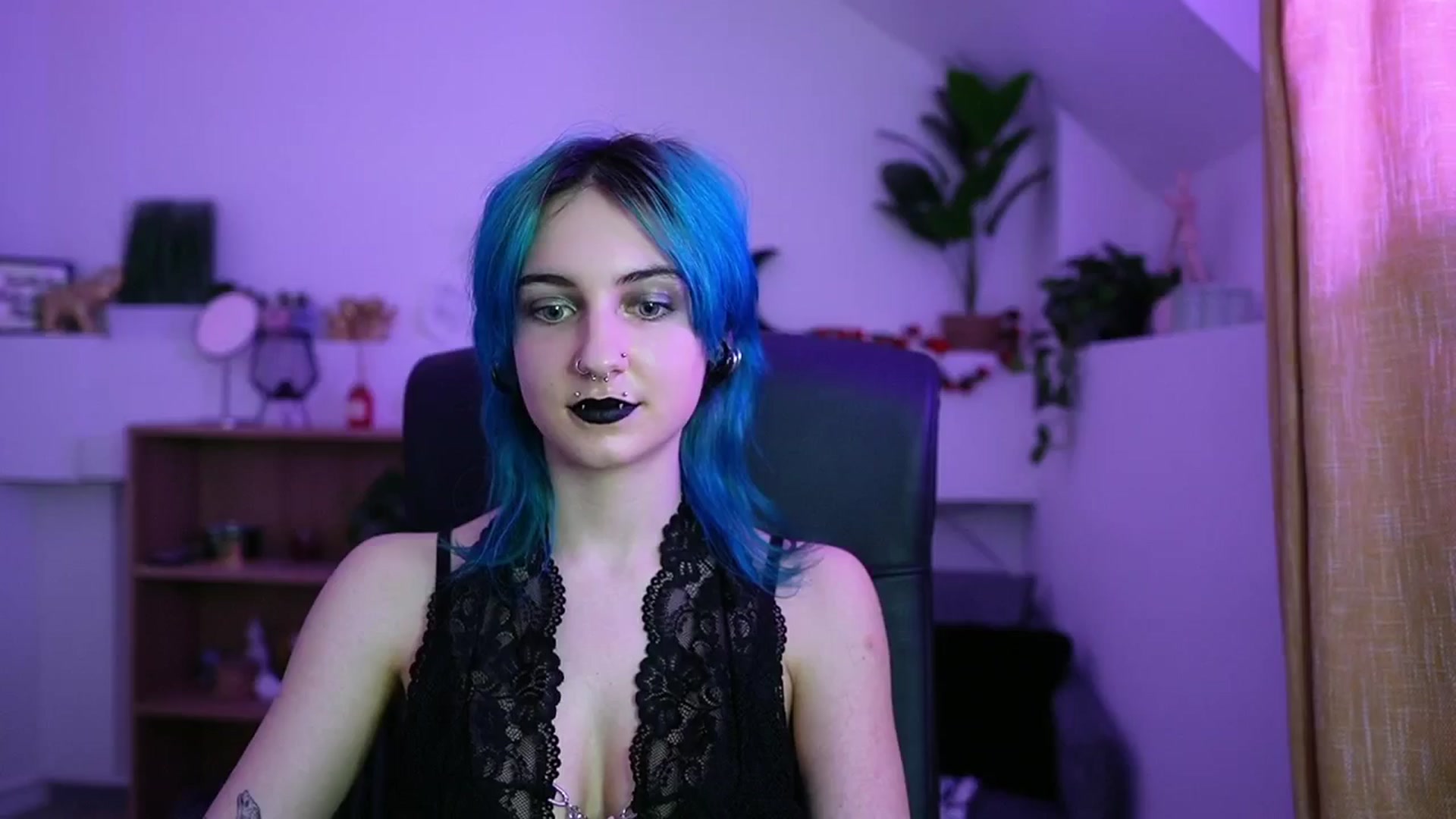 Gallery image thumbnail from Stasha_Baby's myfreecams stream on, 04/12/2026, 17:03 image 18 of 20