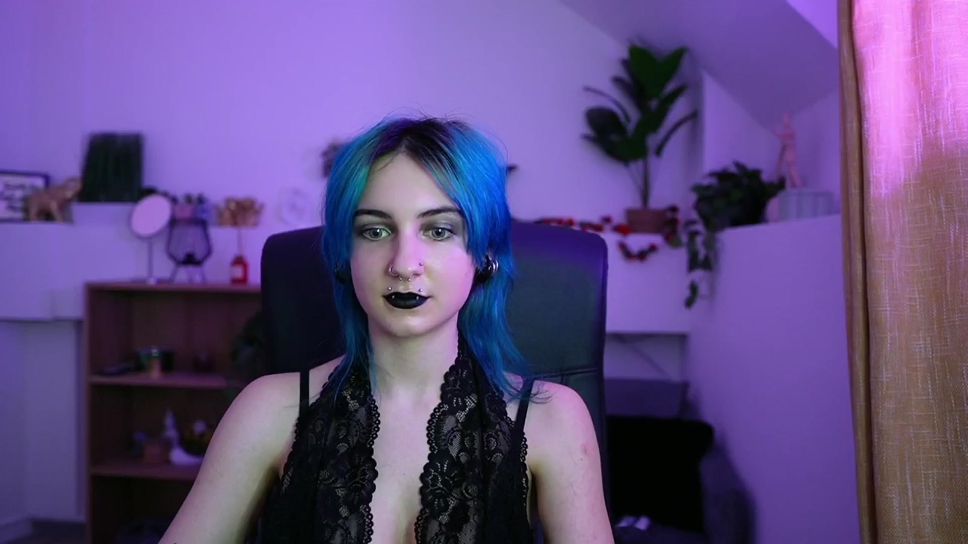 Gallery image thumbnail from Stasha_Baby's myfreecams stream on, 04/12/2026, 17:03 image 10 of 20