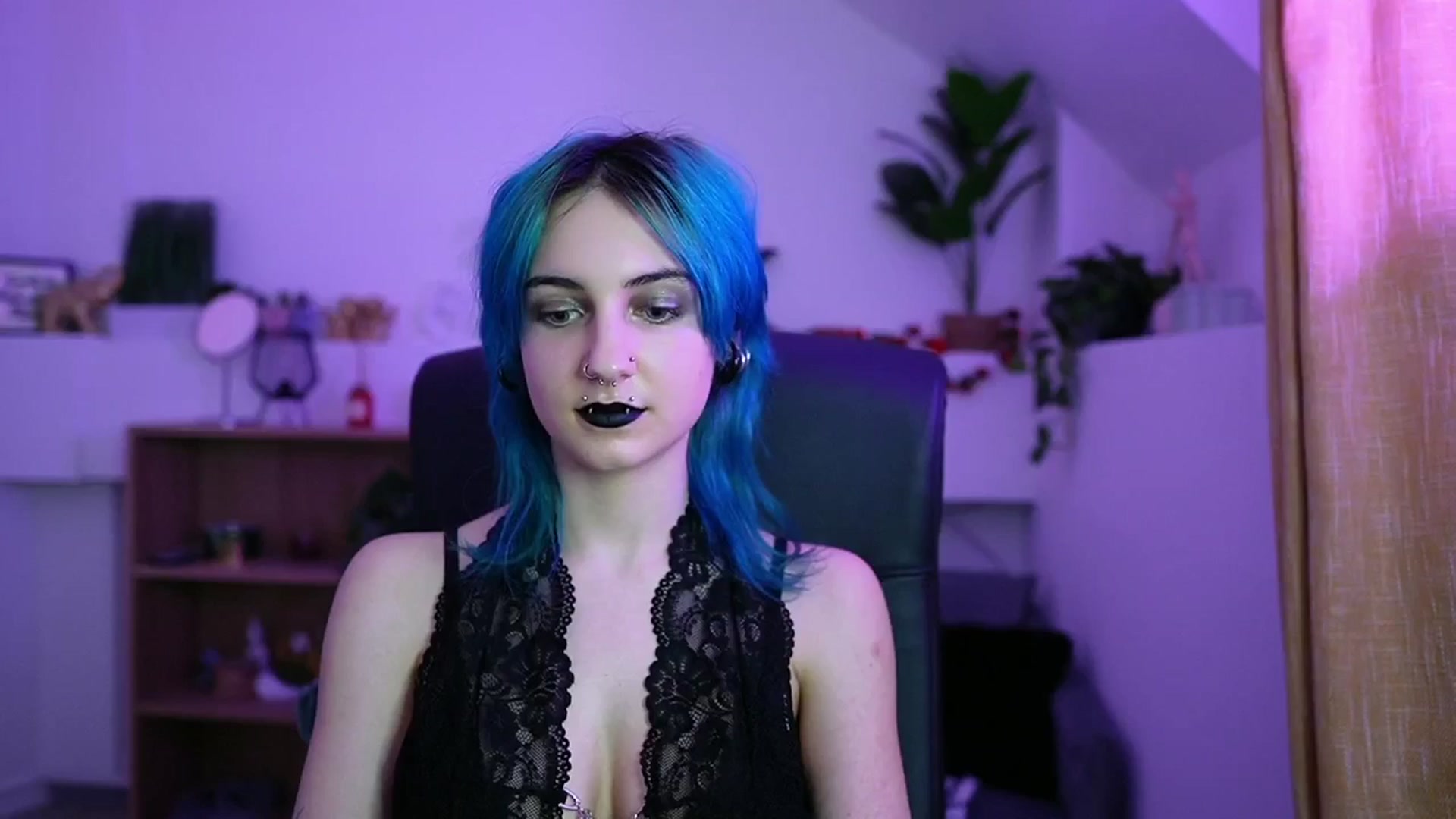 Gallery image thumbnail from Stasha_Baby's myfreecams stream on, 04/12/2026, 17:03 image 17 of 20