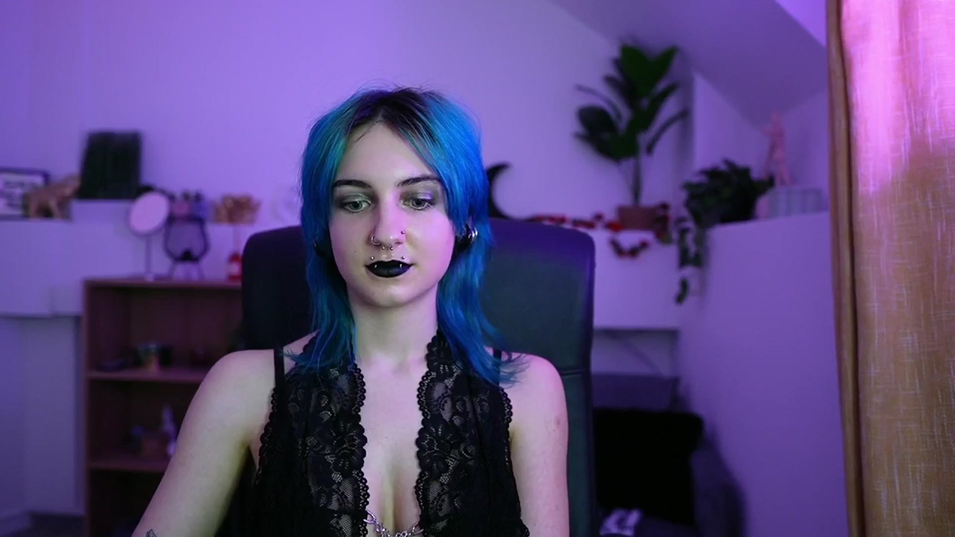 Gallery image thumbnail from Stasha_Baby's myfreecams stream on, 04/12/2026, 17:03 image 16 of 20