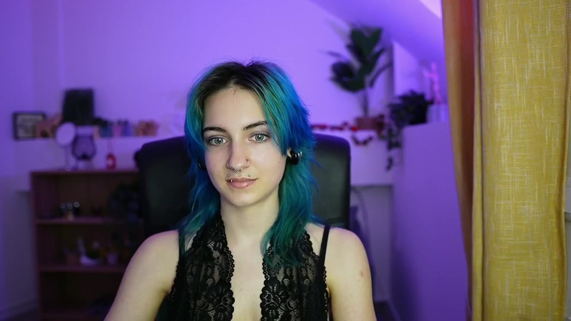 Gallery image thumbnail from Stasha_Baby's myfreecams stream on, 04/16/2026, 10:13 image 1 of 20