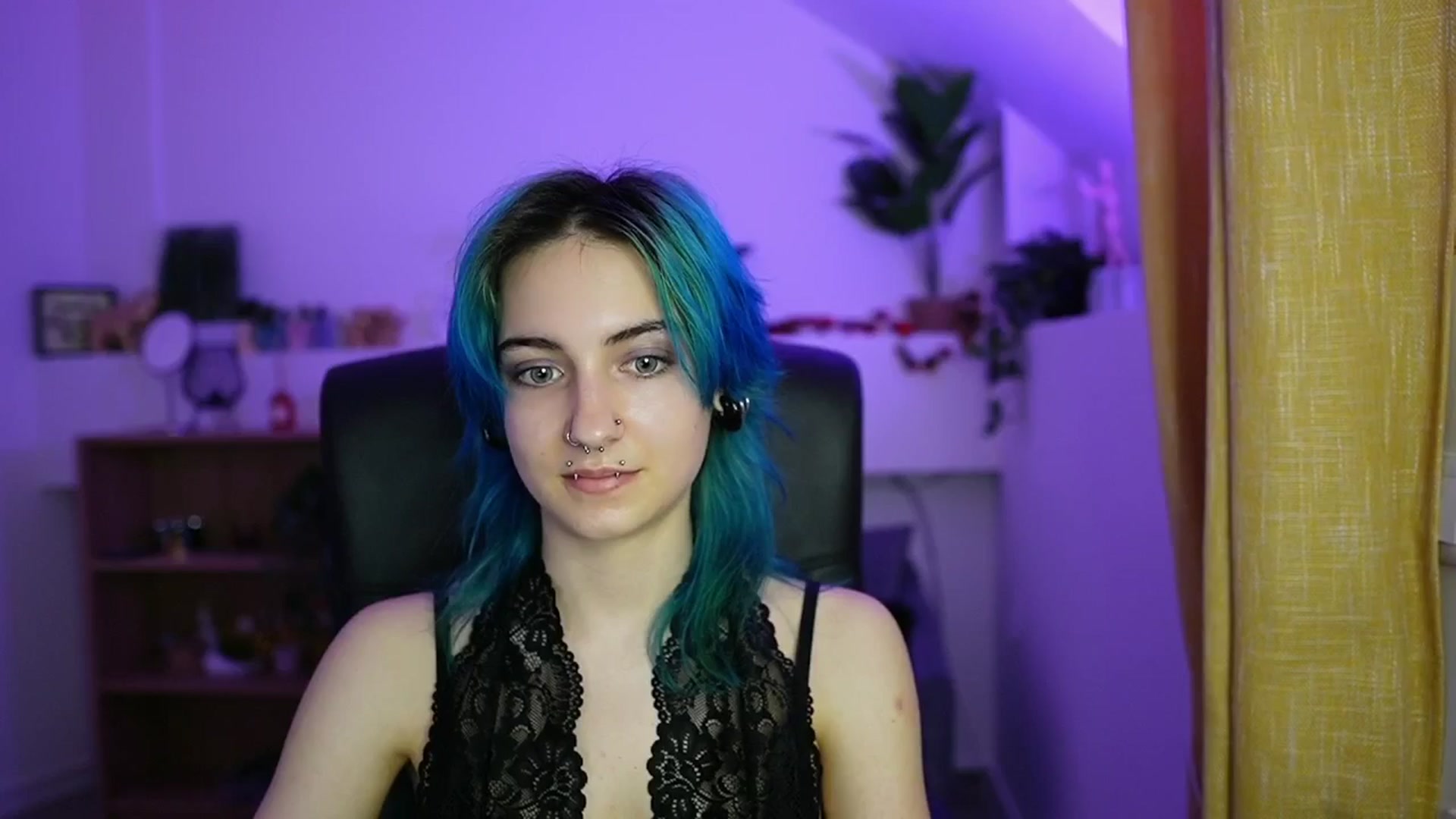 Gallery image thumbnail from Stasha_Baby's myfreecams stream on, 04/16/2026, 10:13 image 10 of 20