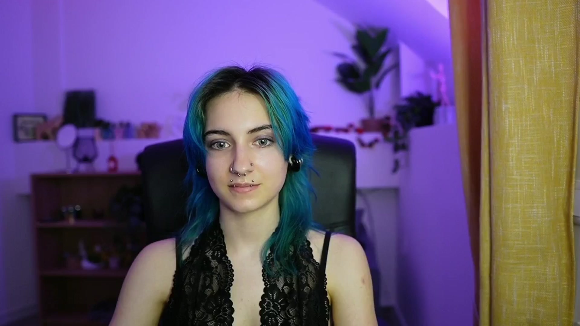 Gallery image thumbnail from Stasha_Baby's myfreecams stream on, 04/16/2026, 10:13 image 7 of 20