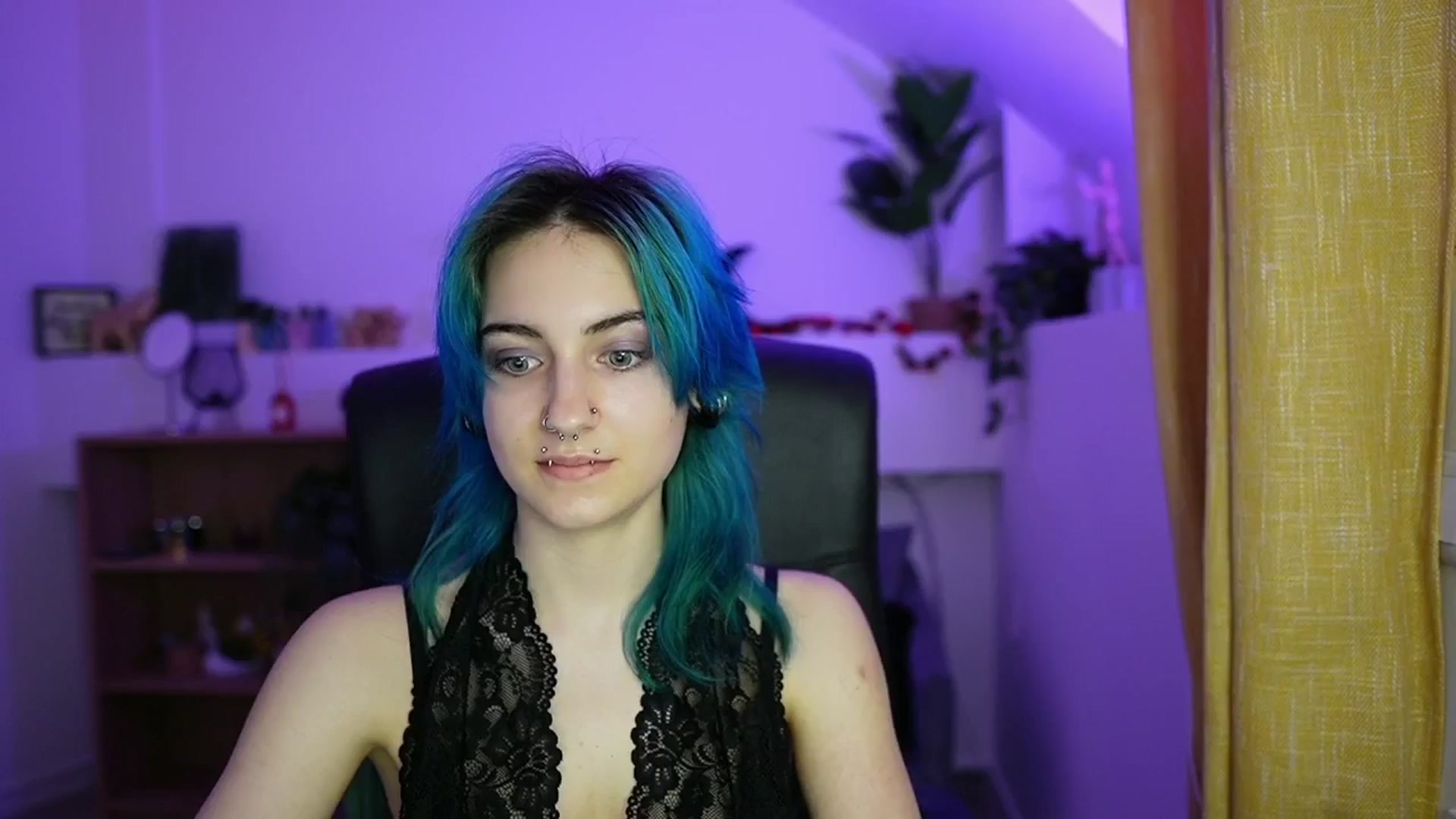 Gallery image thumbnail from Stasha_Baby's myfreecams stream on, 04/16/2026, 10:55 image 17 of 20