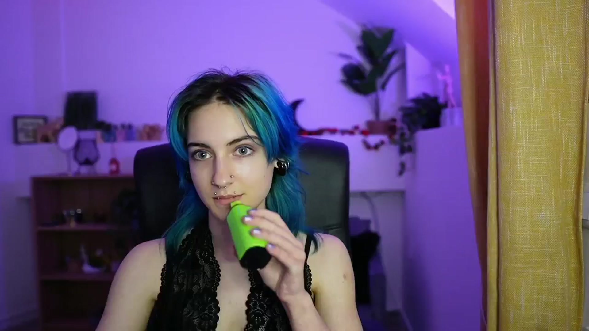 Gallery image thumbnail from Stasha_Baby's myfreecams stream on, 04/16/2026, 11:29 image 2 of 20