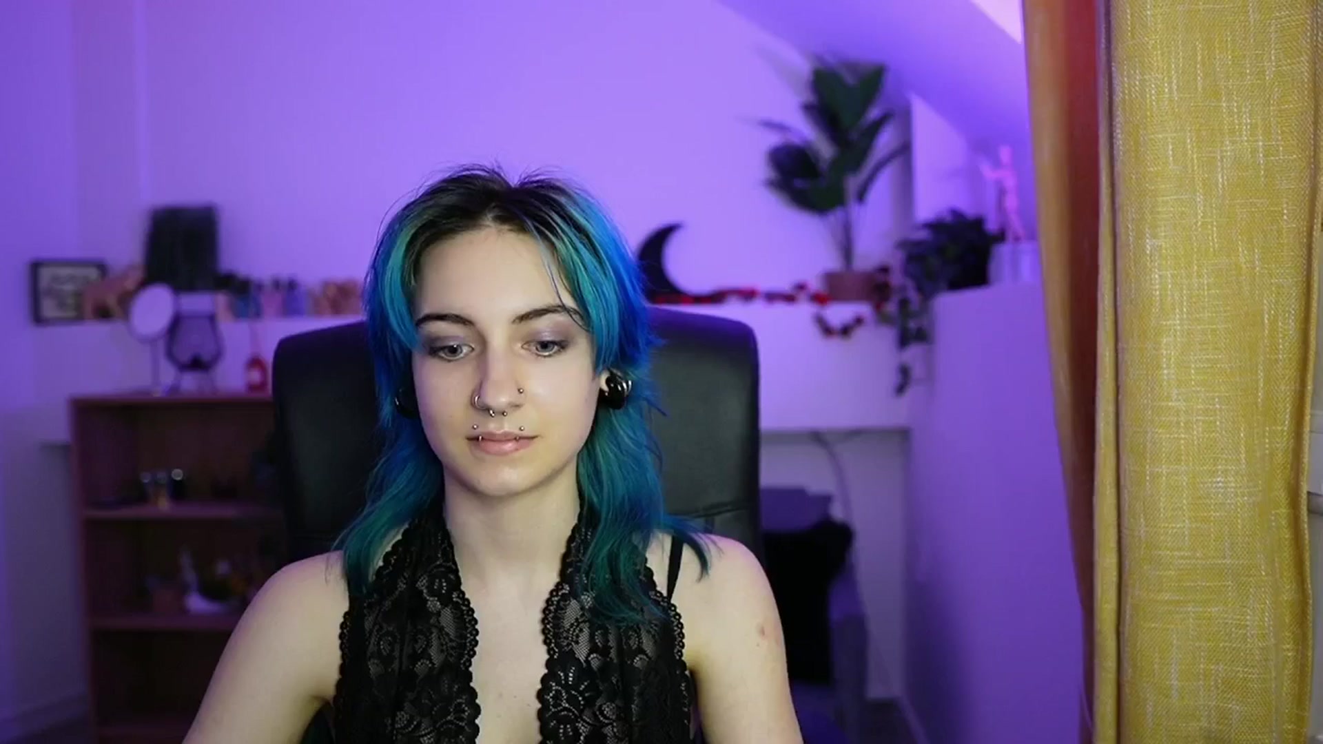 Gallery image thumbnail from Stasha_Baby's myfreecams stream on, 04/16/2026, 11:29 image 5 of 20