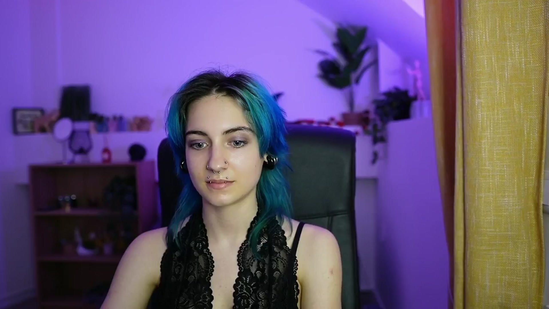 Gallery image thumbnail from Stasha_Baby's myfreecams stream on, 04/16/2026, 12:50 image 1 of 20