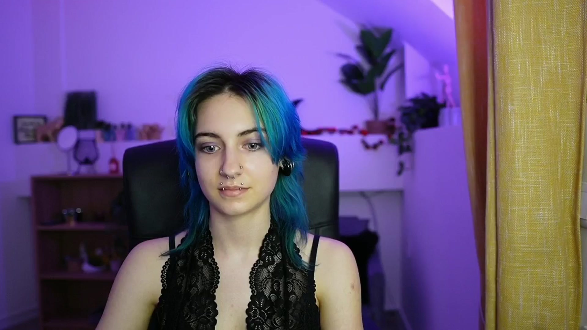 Gallery image thumbnail from Stasha_Baby's myfreecams stream on, 04/16/2026, 12:50 image 10 of 20