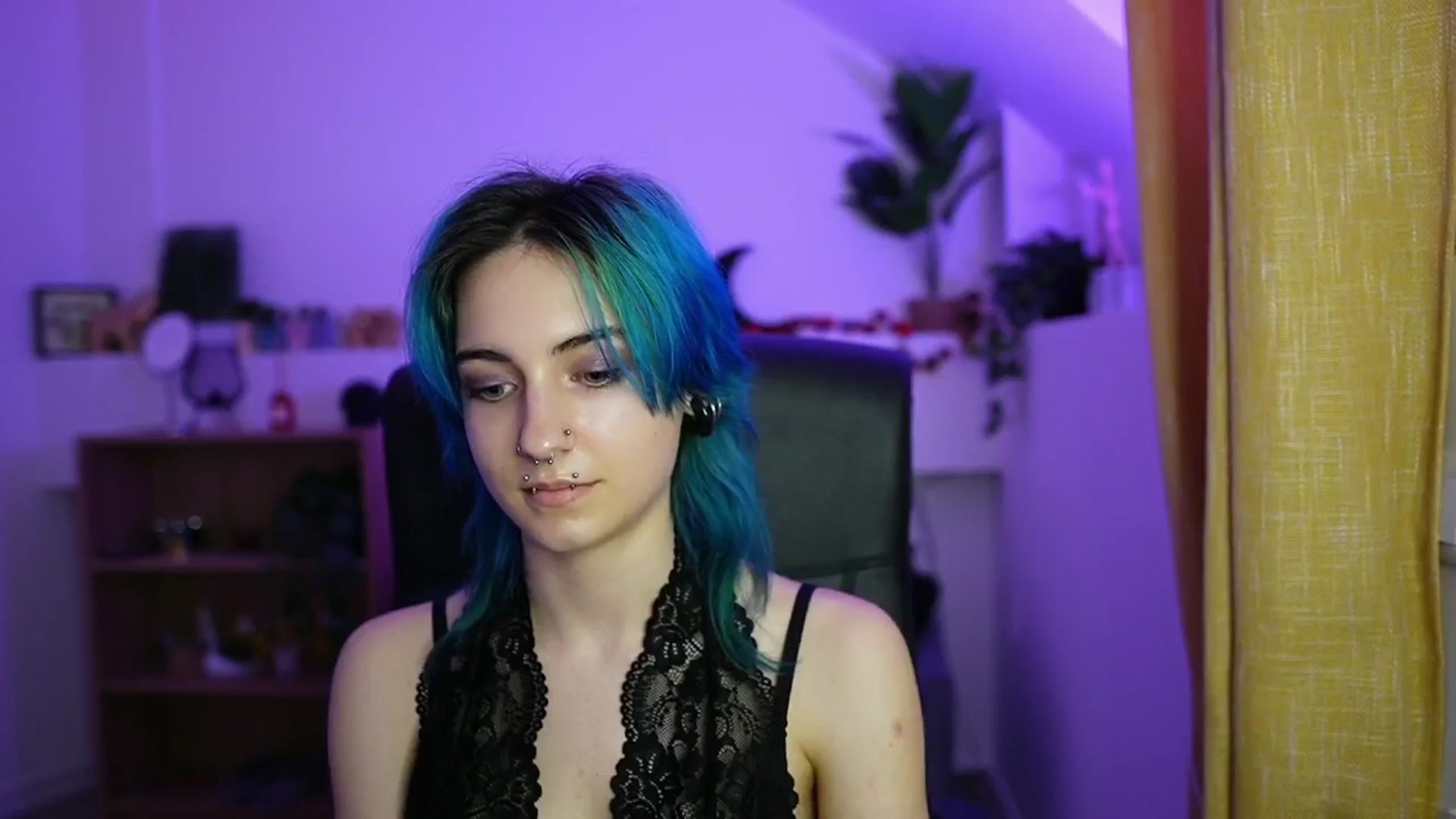 Gallery image thumbnail from Stasha_Baby's myfreecams stream on, 04/16/2026, 12:50 image 13 of 20