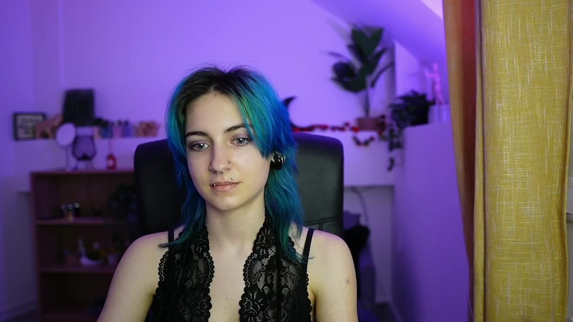 Gallery image thumbnail from Stasha_Baby's myfreecams stream on, 04/16/2026, 12:50 image 7 of 20