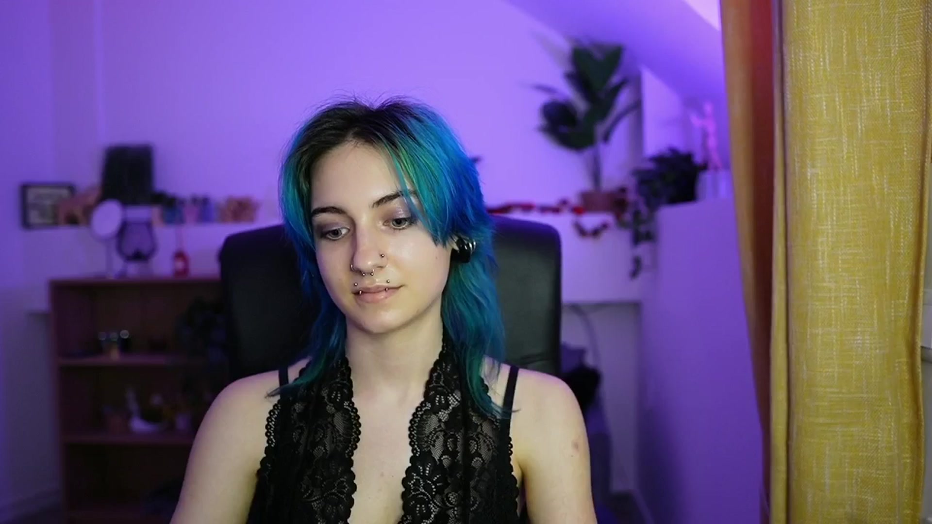 Gallery image thumbnail from Stasha_Baby's myfreecams stream on, 04/16/2026, 12:50 image 9 of 20