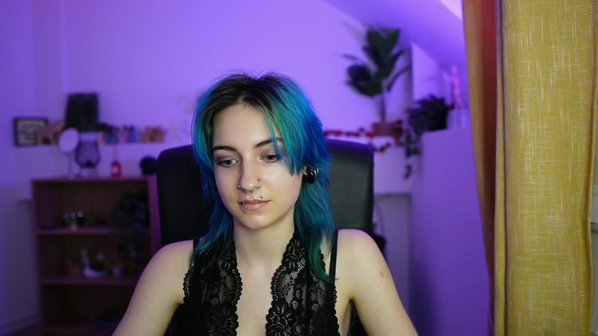 Gallery image thumbnail from Stasha_Baby's myfreecams stream on, 04/16/2026, 12:50 image 19 of 20