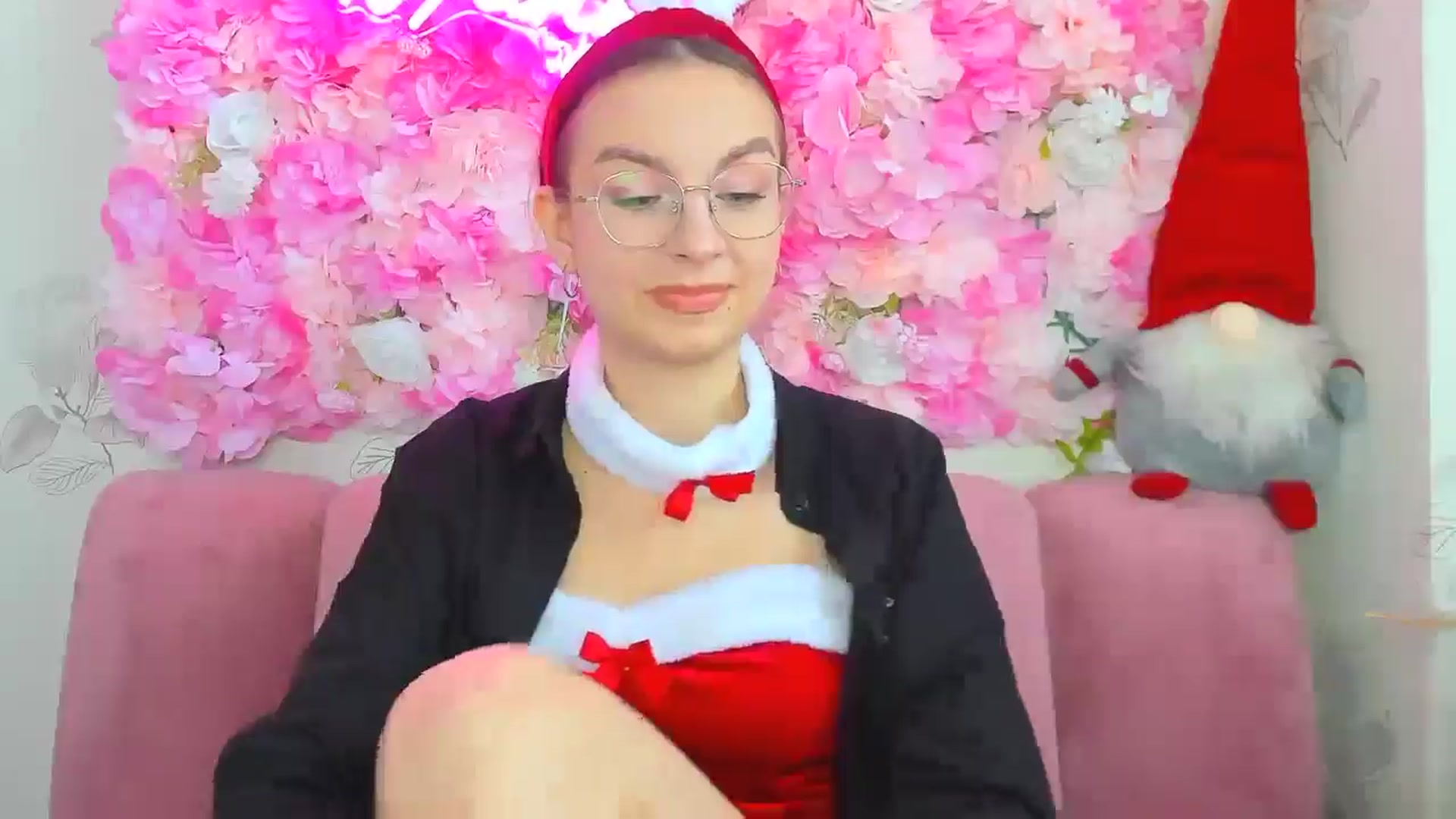 Gallery image thumbnail from StasyaSoul's myfreecams stream on, 12/24/2024, 11:35 image 4 of 20
