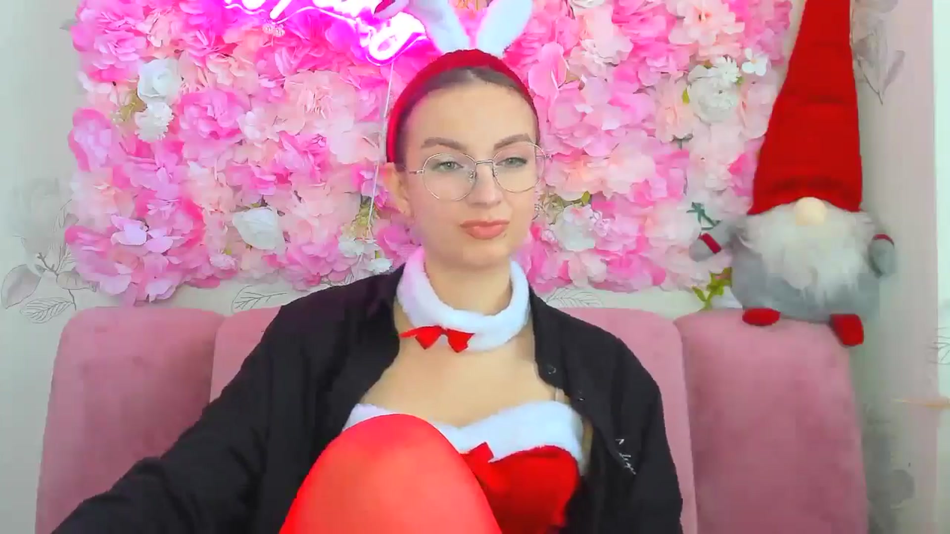 Gallery image thumbnail from StasyaSoul's myfreecams stream on, 12/24/2024, 11:35 image 13 of 20