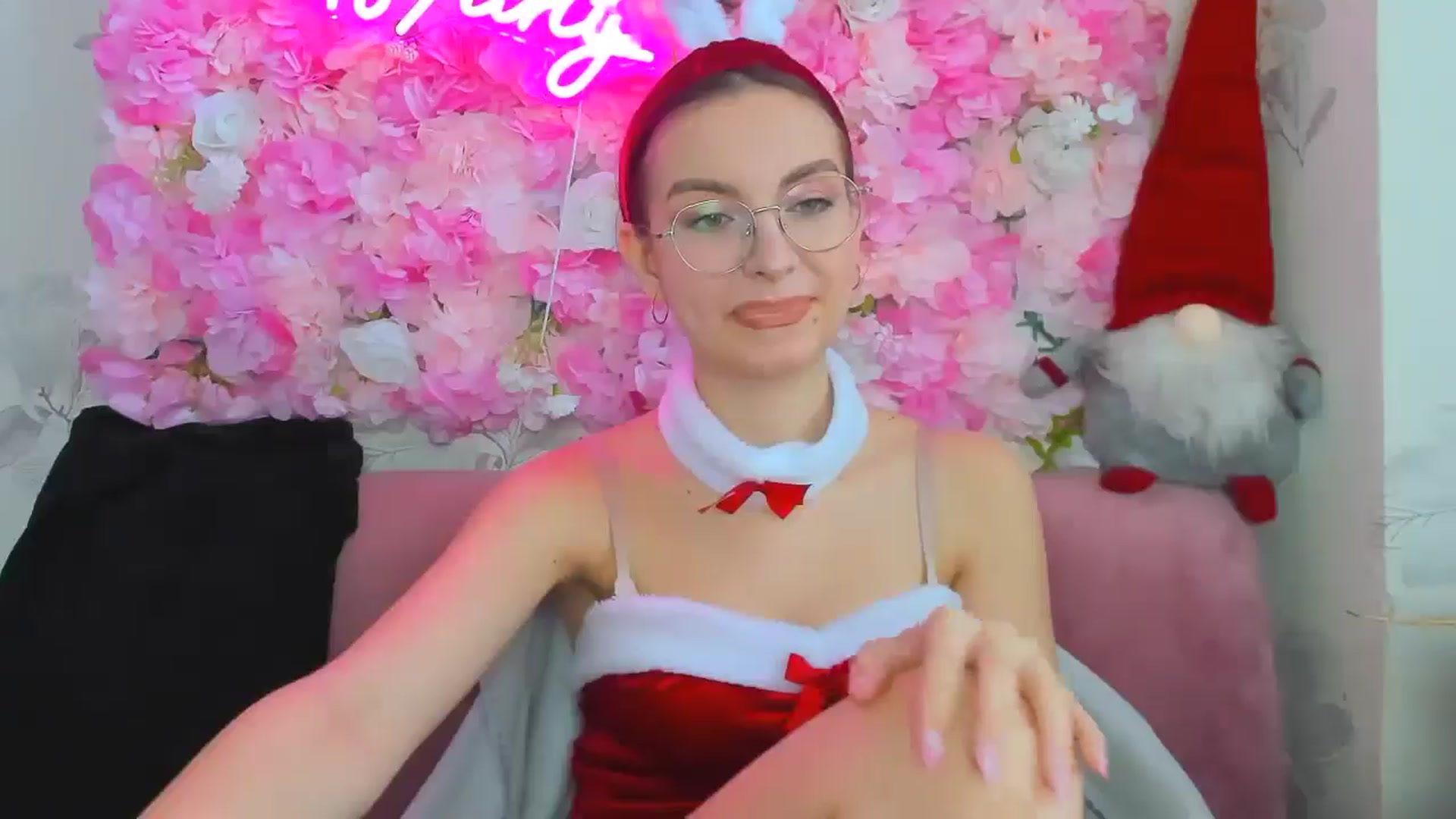 Gallery image thumbnail from StasyaSoul's myfreecams stream on, 12/24/2024, 12:51 image 2 of 20