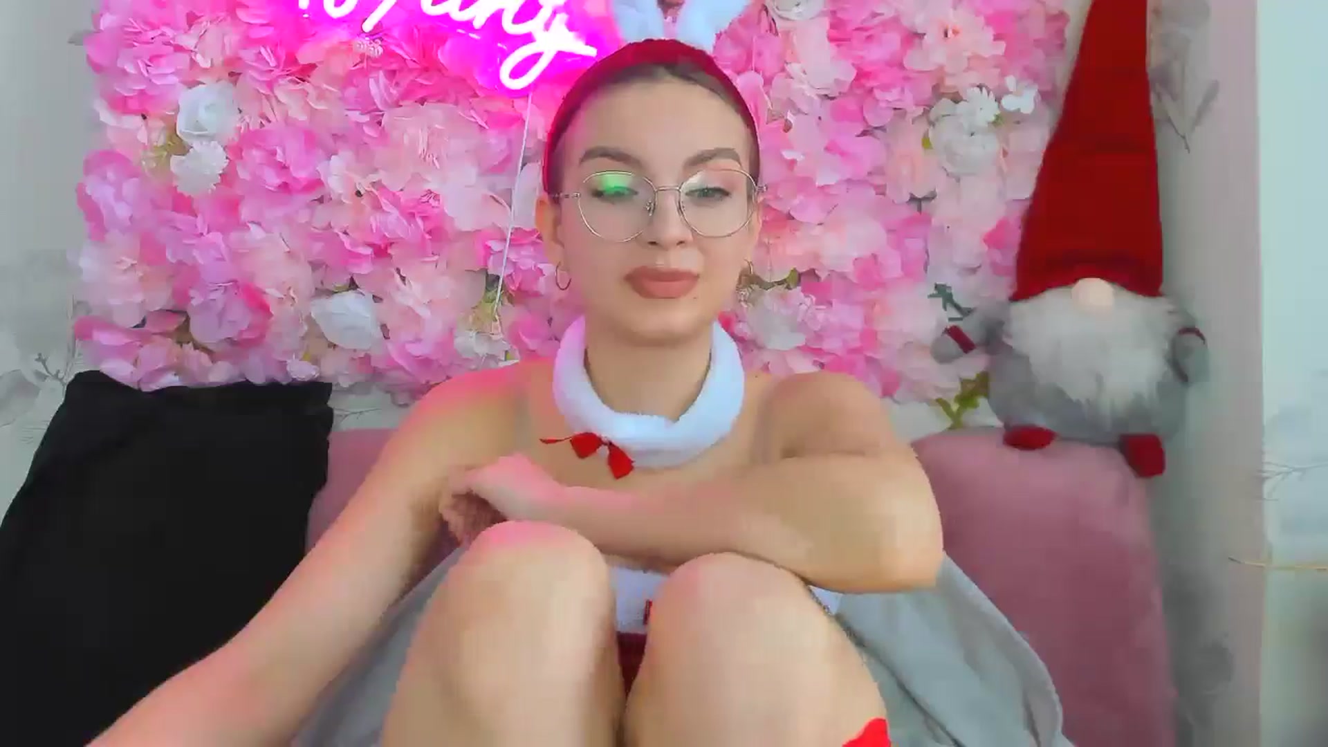Gallery image thumbnail from StasyaSoul's myfreecams stream on, 12/24/2024, 12:51 image 9 of 20