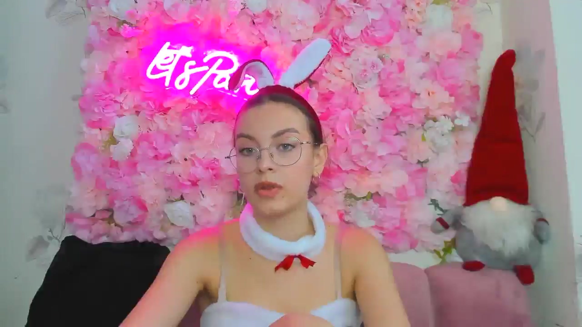 Gallery image thumbnail from StasyaSoul's myfreecams stream on, 12/24/2024, 13:58 image 3 of 20