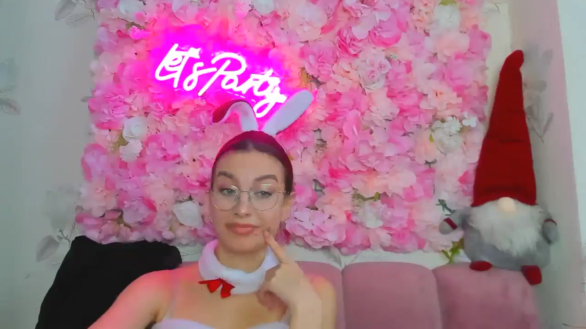 Gallery image thumbnail from StasyaSoul's myfreecams stream on, 12/24/2024, 13:58 image 6 of 20