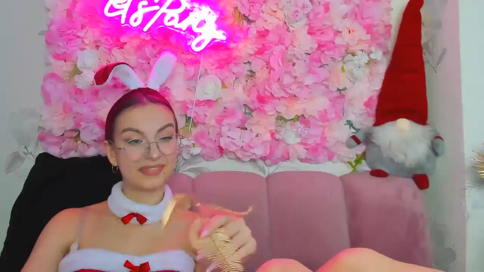 Gallery image thumbnail from StasyaSoul's myfreecams stream on, 12/24/2024, 13:58 image 19 of 20