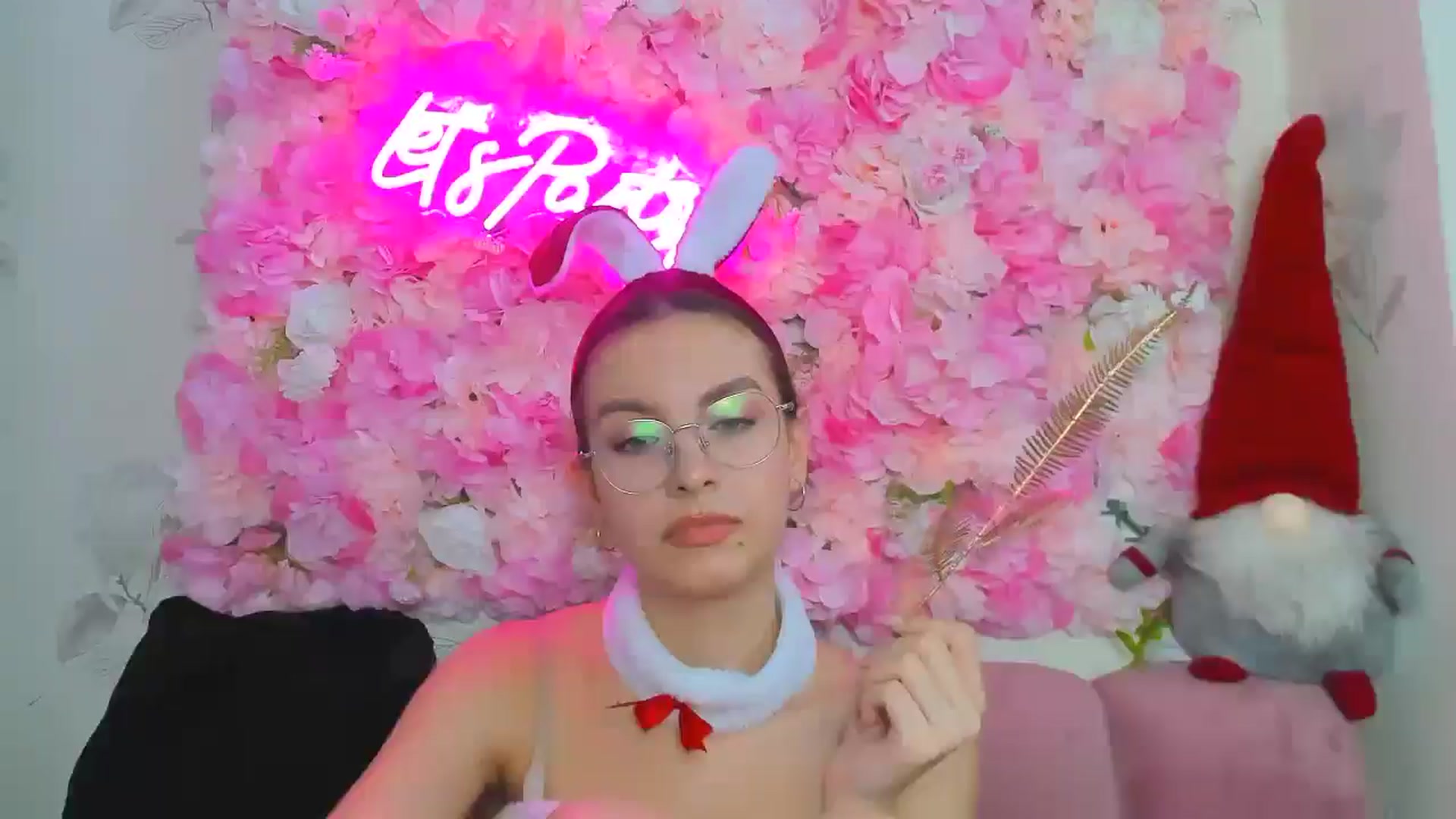 Gallery image thumbnail from StasyaSoul's myfreecams stream on, 12/24/2024, 13:58 image 9 of 20