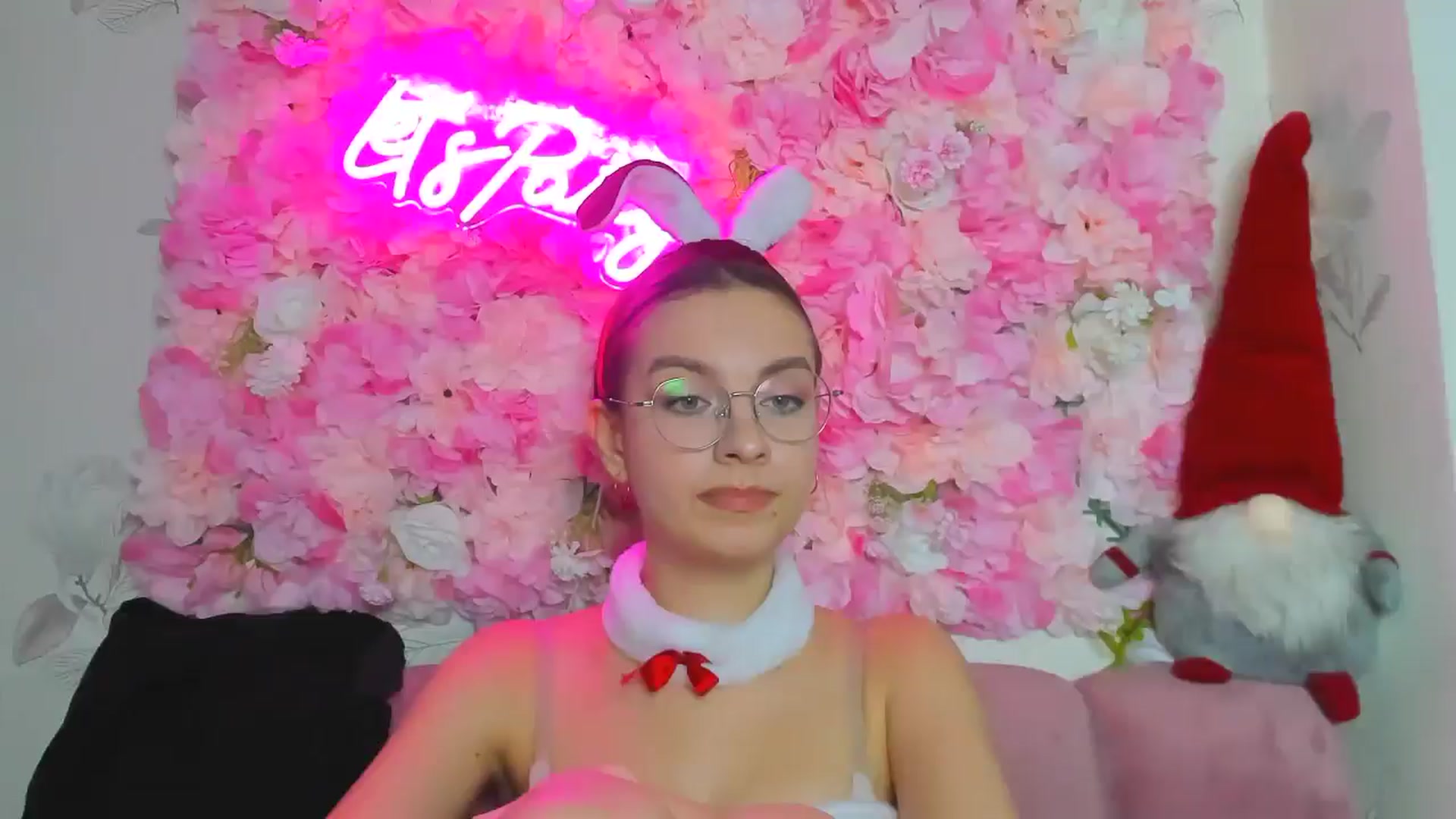Gallery image thumbnail from StasyaSoul's myfreecams stream on, 12/24/2024, 14:31 image 1 of 20