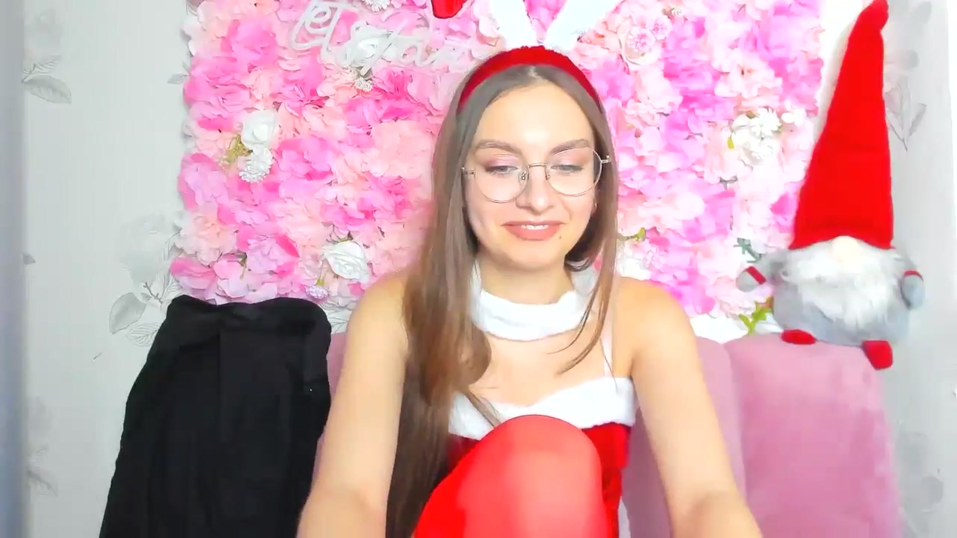 Gallery image thumbnail from StasyaSoul's myfreecams stream on, 12/24/2024, 16:03 image 18 of 20