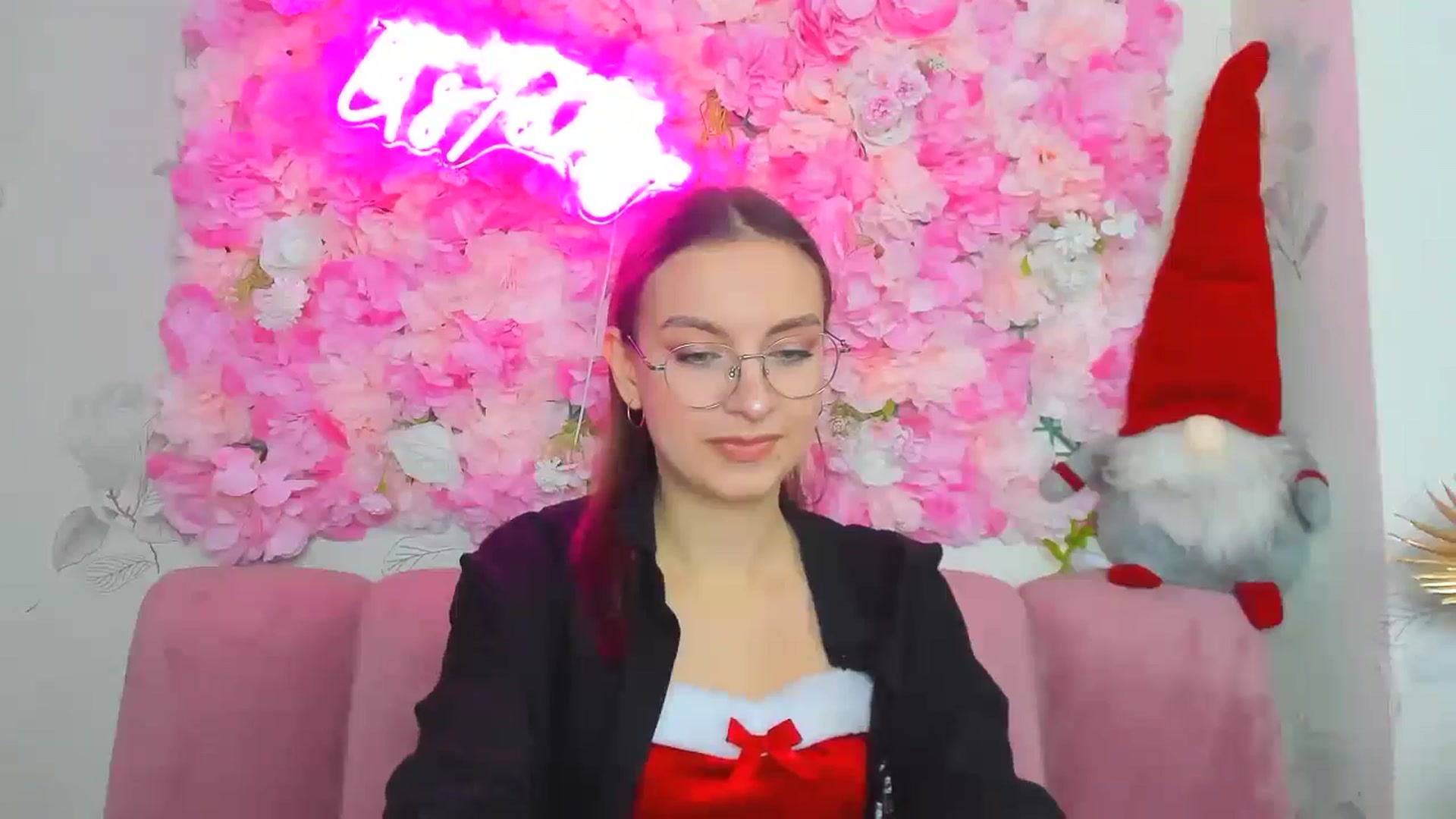 Gallery image thumbnail from StasyaSoul's myfreecams stream on, 12/25/2024, 11:36 image 7 of 20