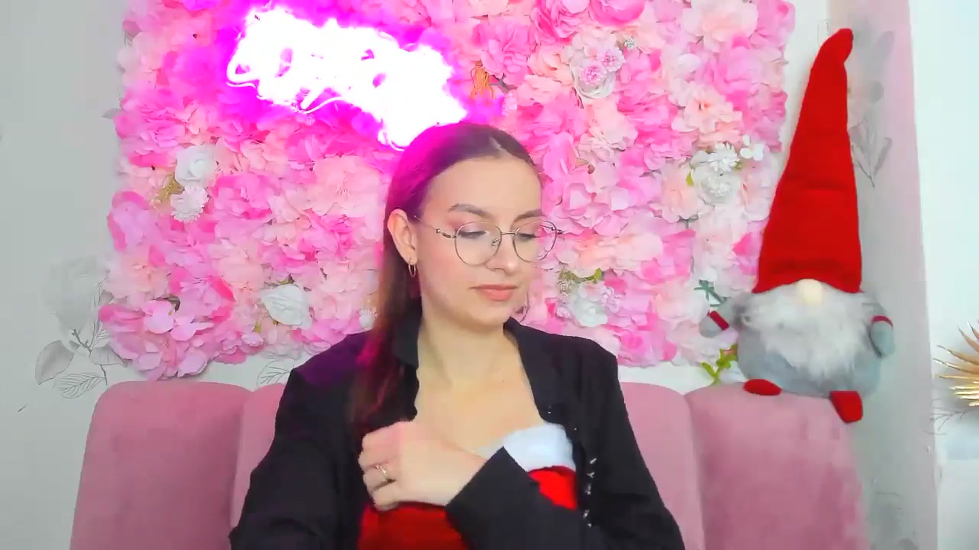 Gallery image thumbnail from StasyaSoul's myfreecams stream on, 12/25/2024, 11:36 image 5 of 20