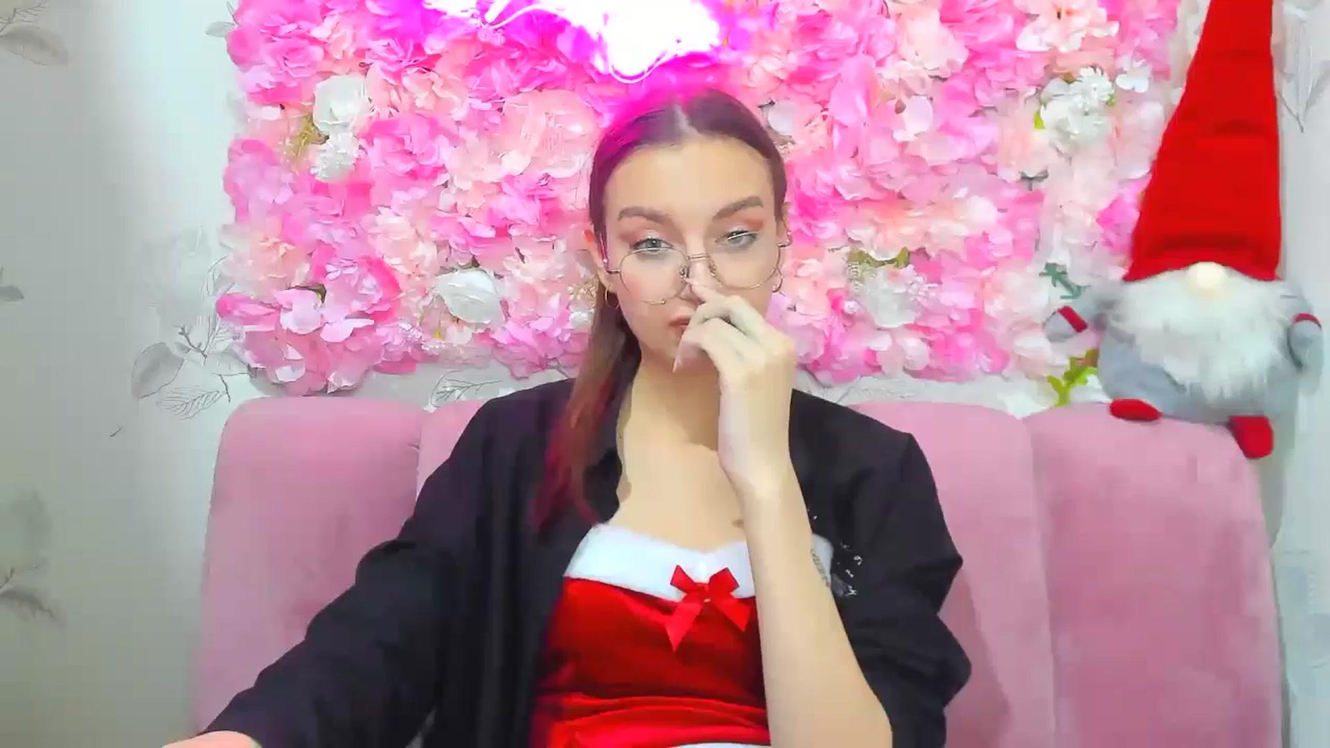 Gallery image thumbnail from StasyaSoul's myfreecams stream on, 12/25/2024, 14:07 image 17 of 20