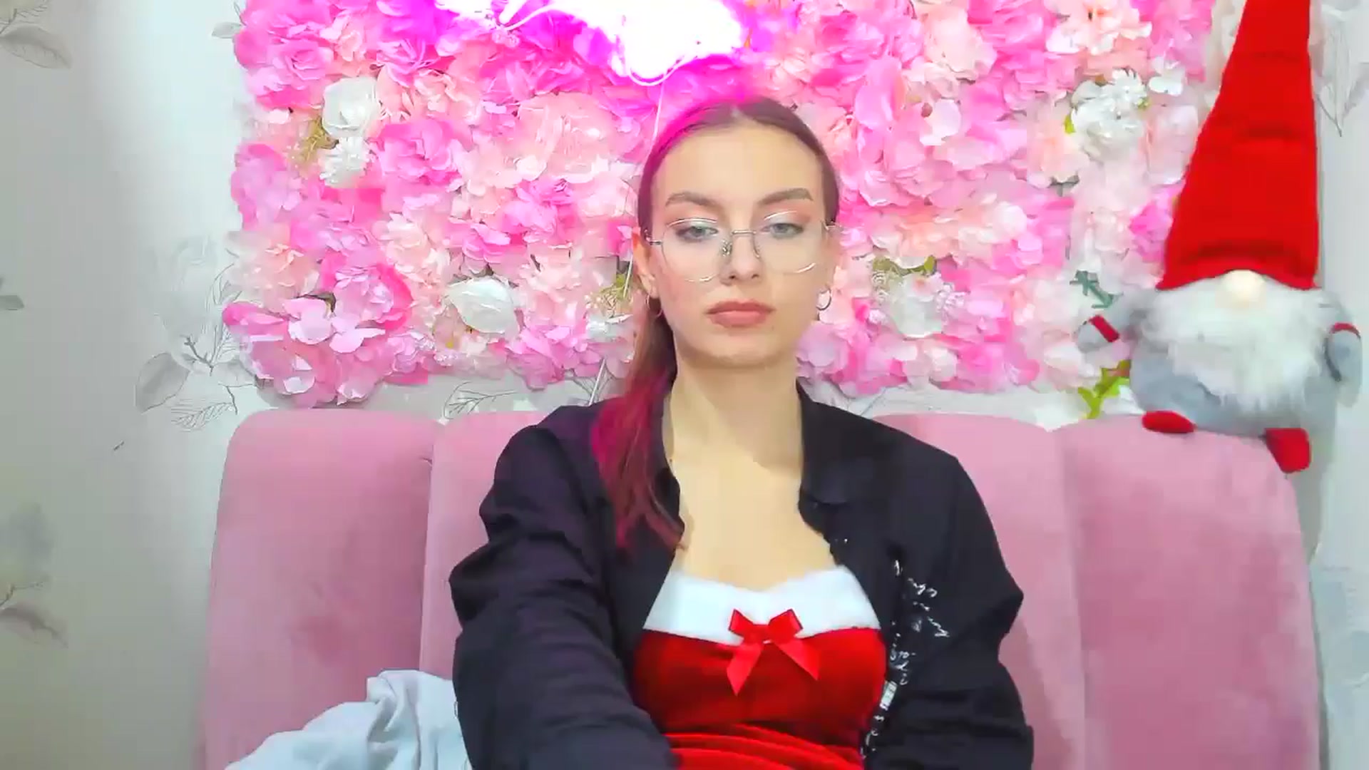 Gallery image thumbnail from StasyaSoul's myfreecams stream on, 12/25/2024, 14:07 image 19 of 20