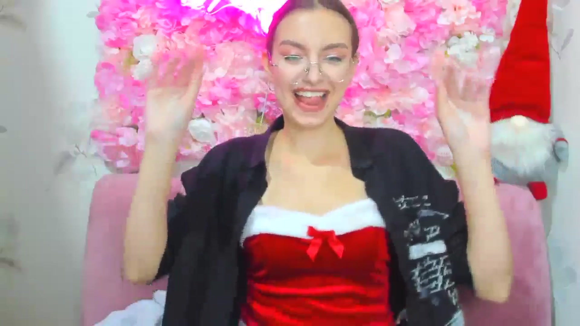 Gallery image thumbnail from StasyaSoul's myfreecams stream on, 12/25/2024, 14:21 image 12 of 20