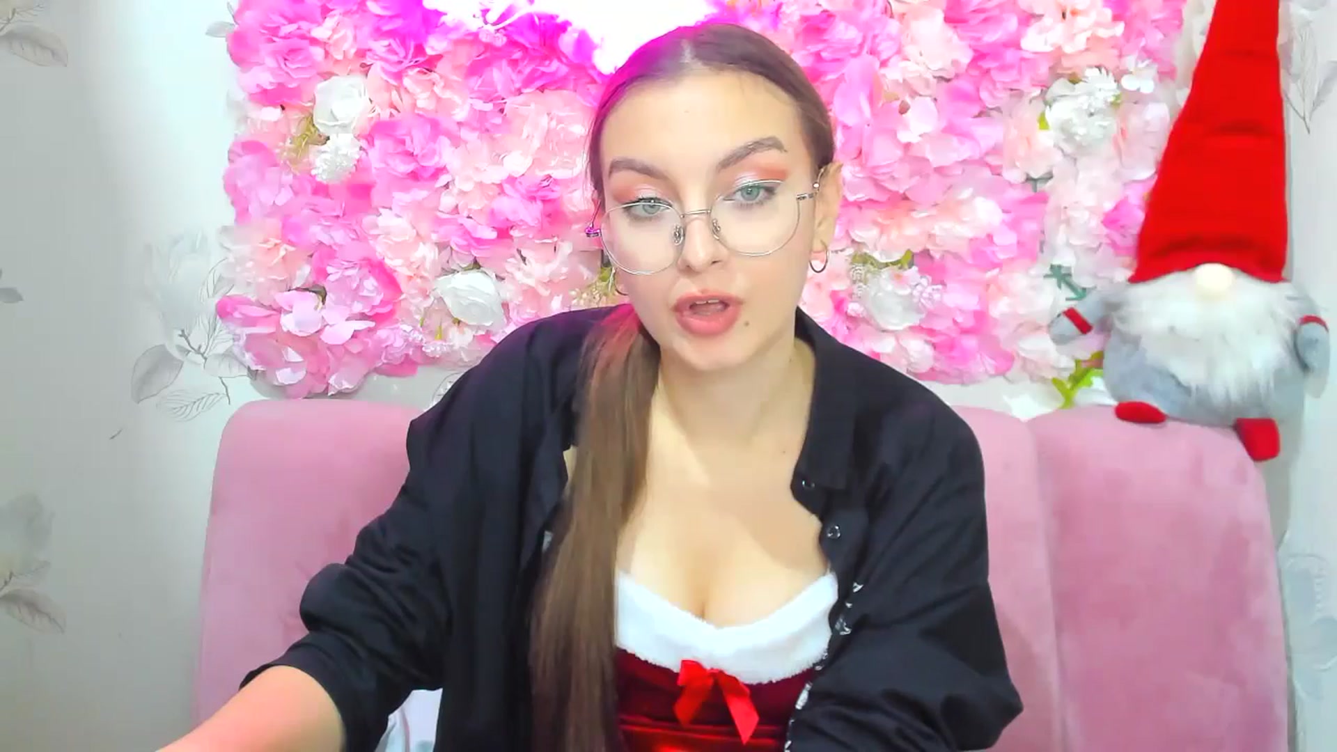 Gallery image thumbnail from StasyaSoul's myfreecams stream on, 12/25/2024, 14:21 image 9 of 20