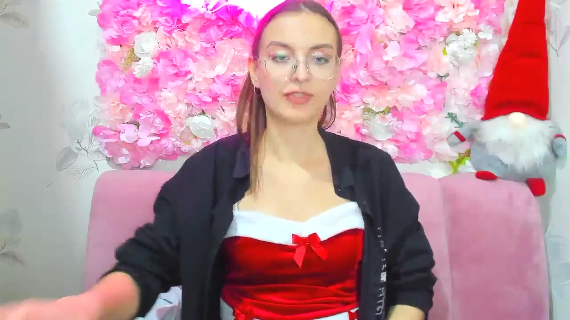Gallery image thumbnail from StasyaSoul's myfreecams stream on, 12/25/2024, 14:21 image 3 of 20