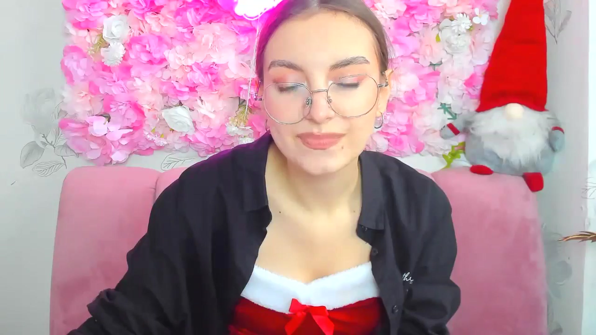 Gallery image thumbnail from StasyaSoul's myfreecams stream on, 12/26/2024, 11:41 image 4 of 20