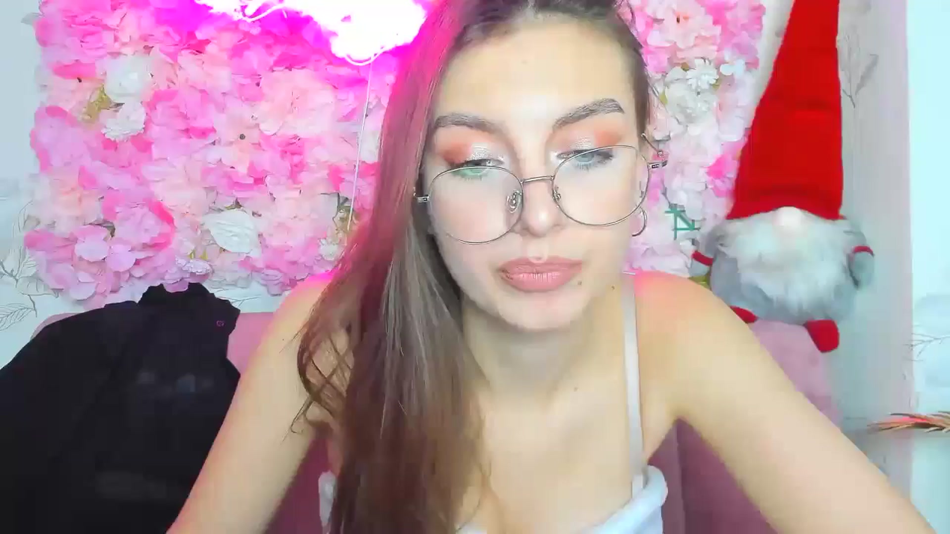 Gallery image thumbnail from StasyaSoul's myfreecams stream on, 12/26/2024, 14:58 image 19 of 20