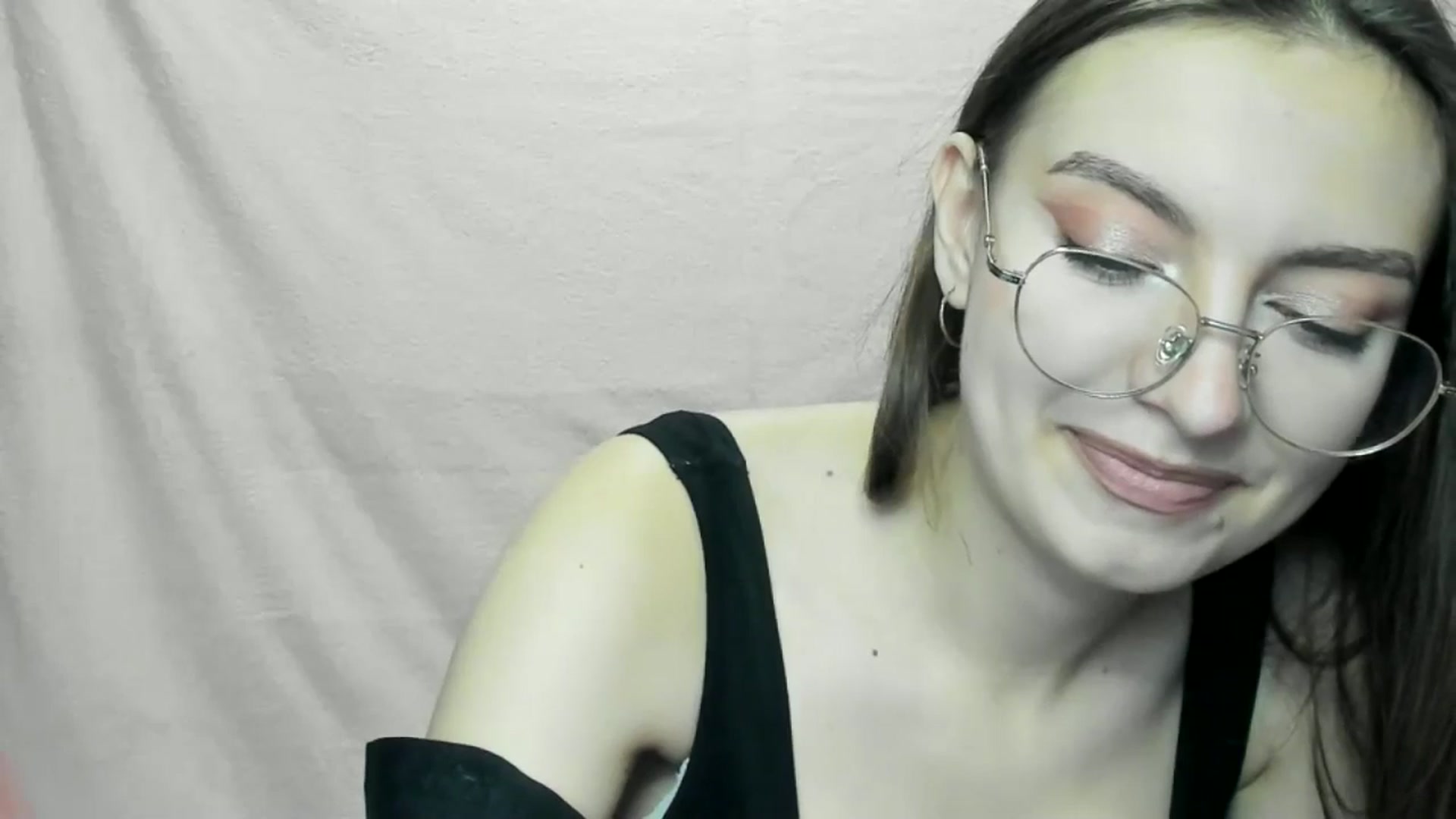 Gallery image thumbnail from StasyaSoul's myfreecams stream on, 12/28/2024, 11:36 image 17 of 20